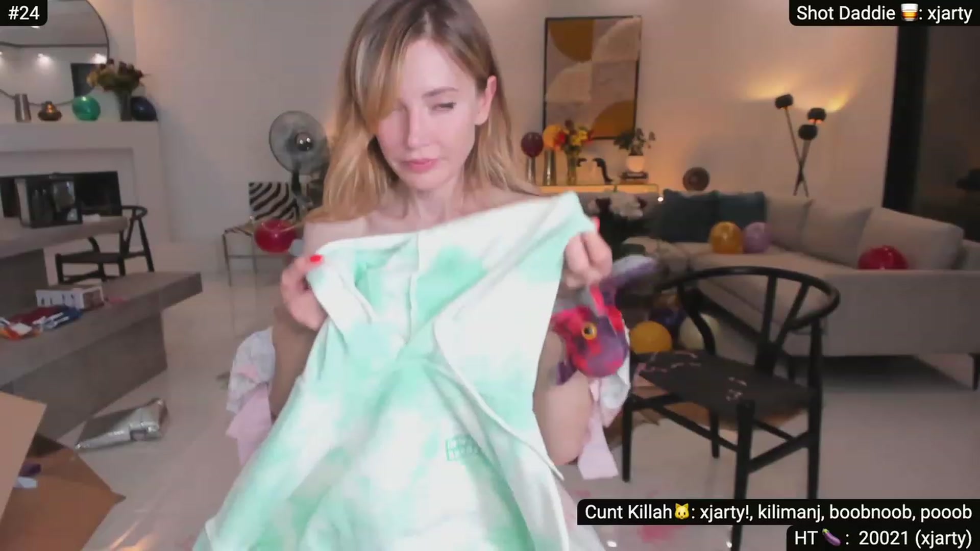 Gallery image thumbnail from Alexis's myfreecams stream on, 07/29/2023, 09:22 image 15 of 20