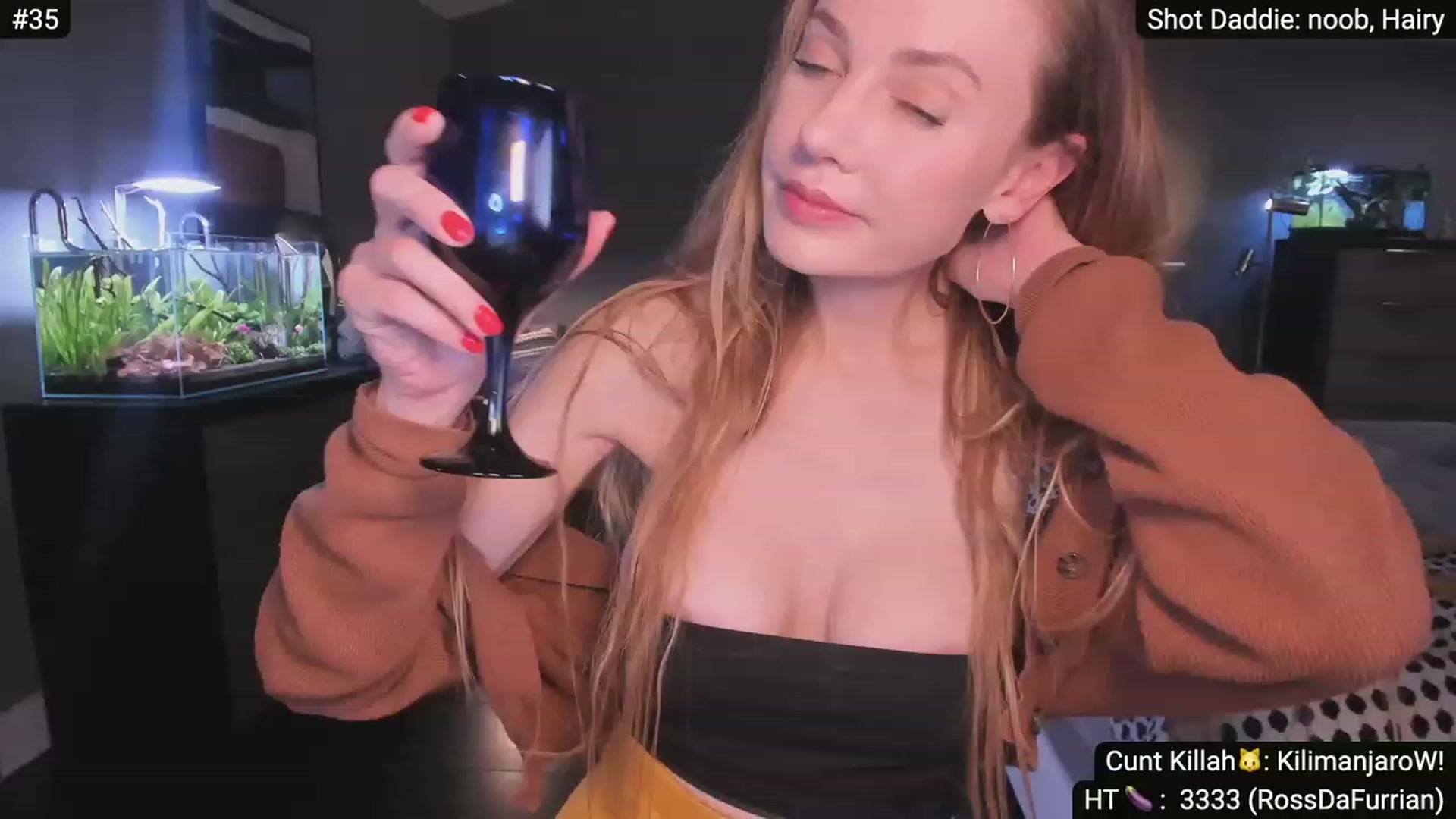 Gallery image thumbnail from Alexis's myfreecams stream on, 10/12/2023, 07:32 image 12 of 20