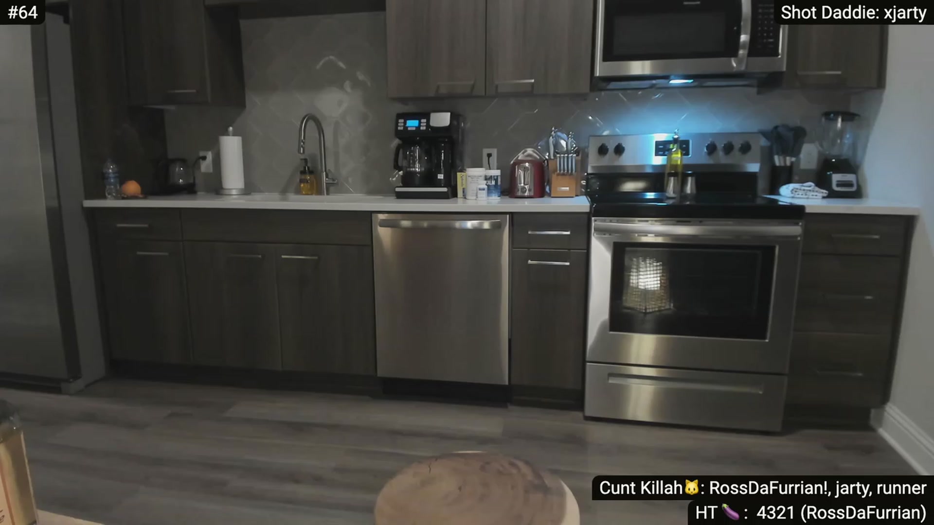 Gallery image thumbnail from Alexis's myfreecams stream on, 12/03/2023, 10:52 image 2 of 20