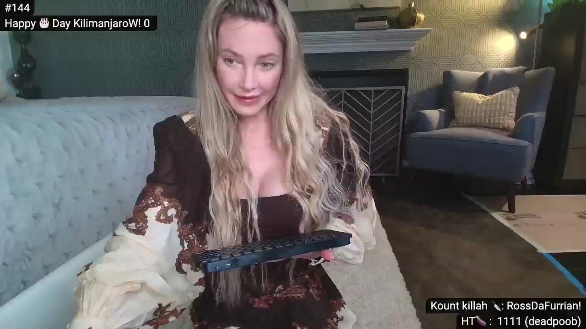 Gallery image thumbnail from Alexis's myfreecams stream on, 01/18/2025, 07:30 image 4 of 20