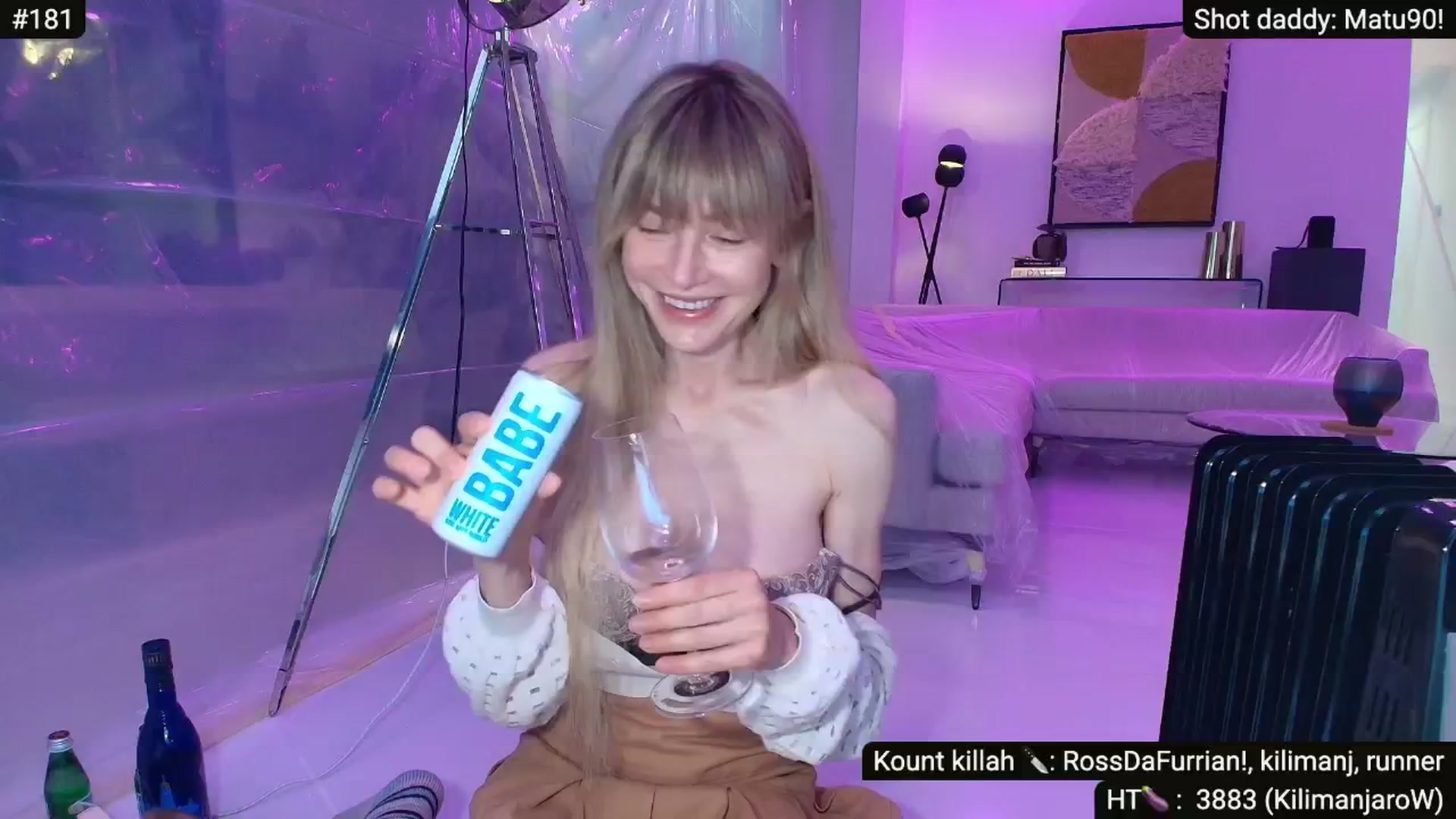 Gallery image thumbnail from Alexis's myfreecams stream on, 02/08/2025, 10:00 image 10 of 20