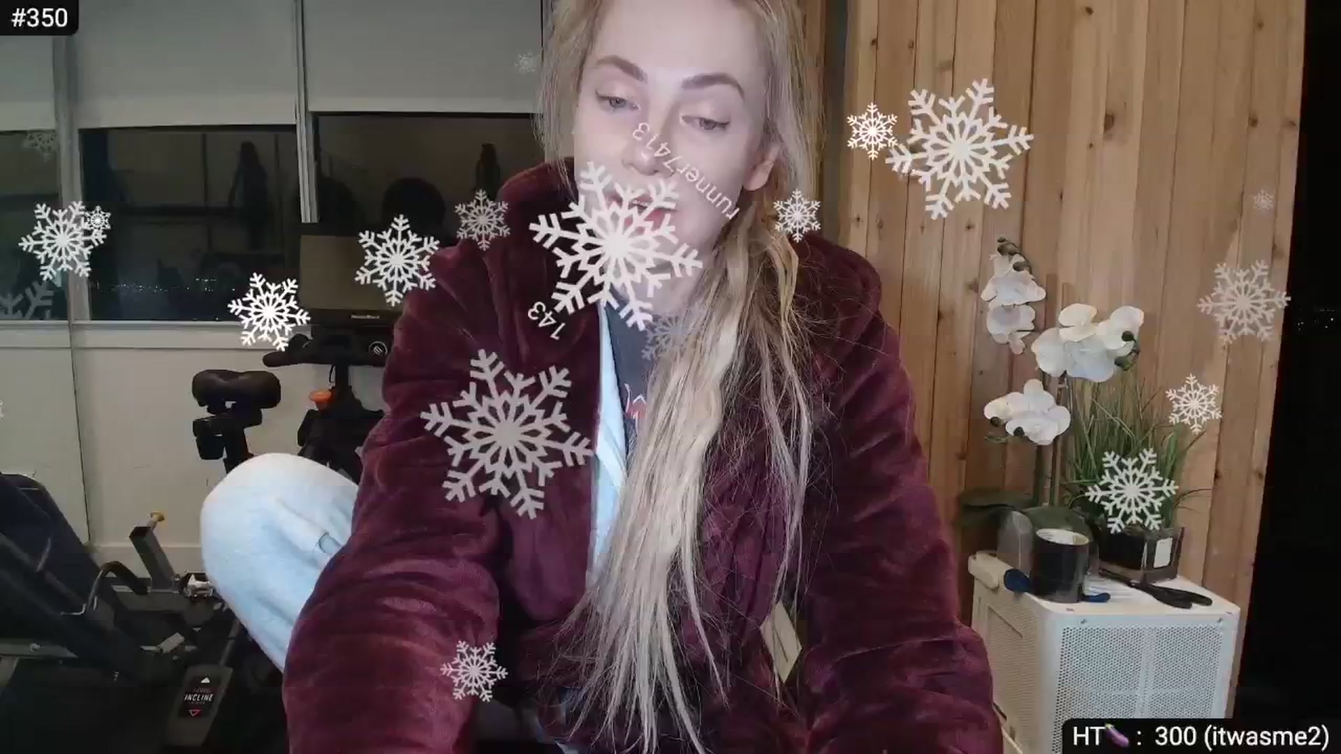 Gallery image thumbnail from Alexis's myfreecams stream on, 03/09/2025, 10:25 image 1 of 20