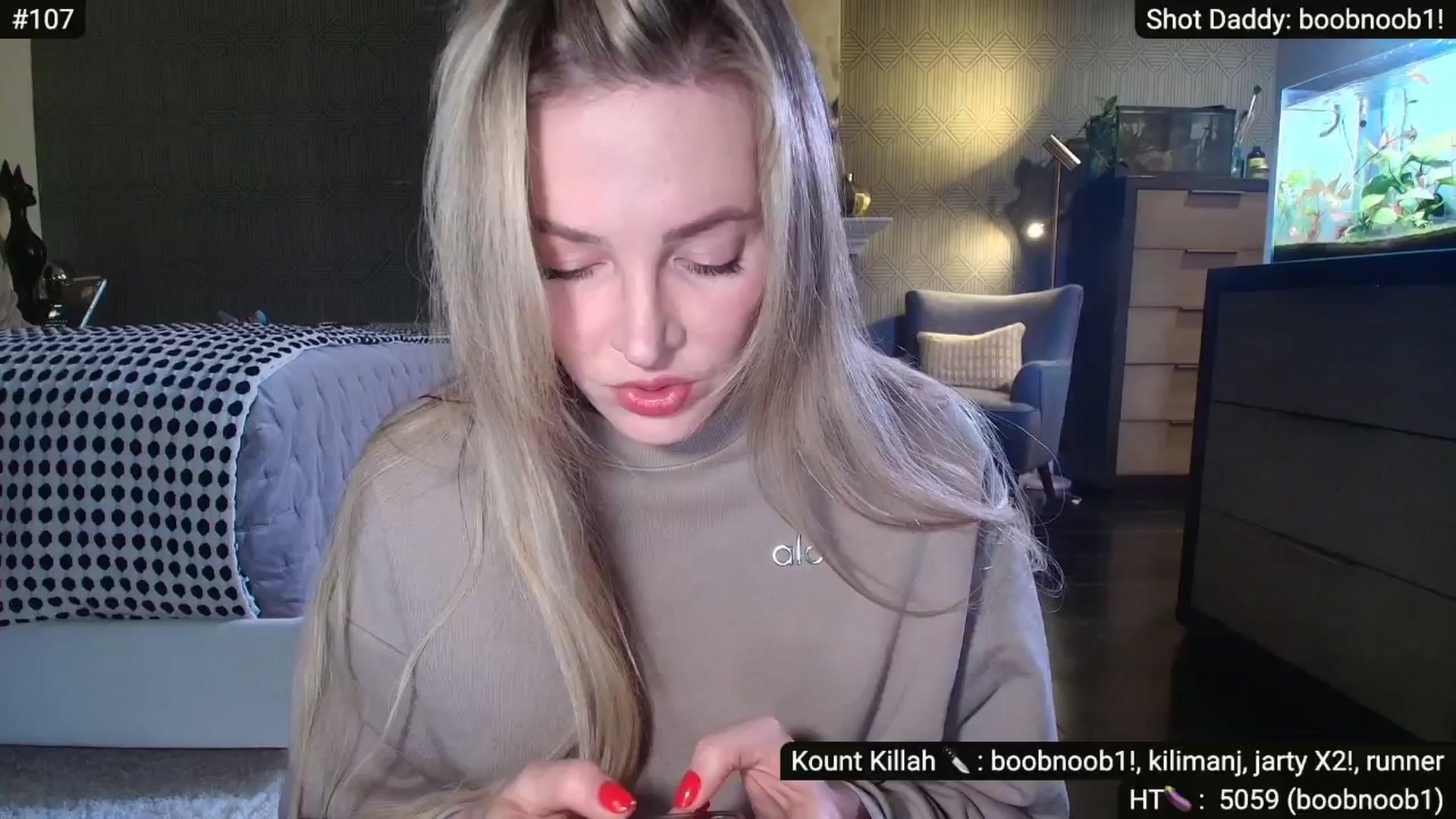 Gallery image thumbnail from Alexis's myfreecams stream on, 04/17/2025, 07:11 image 2 of 20