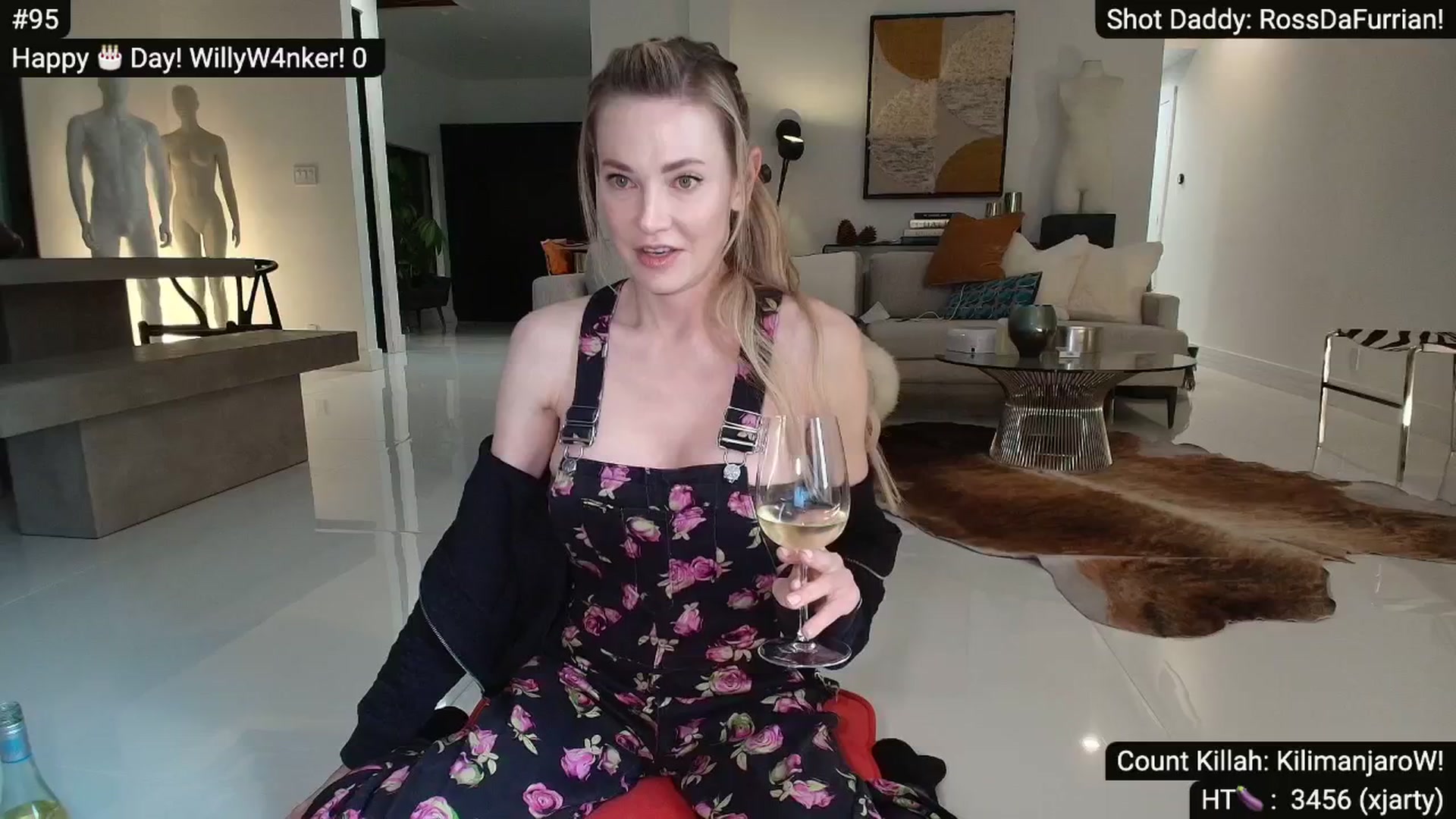 Gallery image thumbnail from Alexis's myfreecams stream on, 05/29/2025, 05:22 image 2 of 20