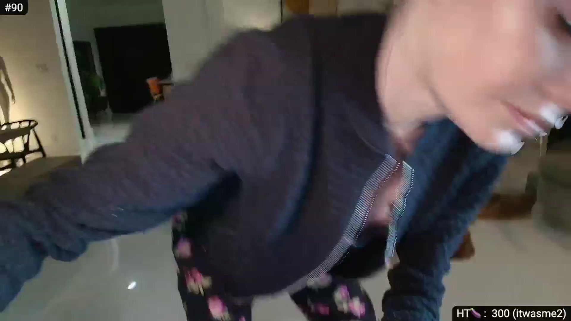 Gallery image thumbnail from Alexis's myfreecams stream on, 05/29/2025, 05:22 image 17 of 20