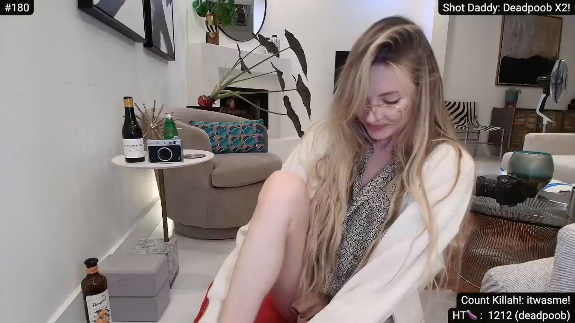 Gallery image thumbnail from Alexis's myfreecams stream on, 06/28/2025, 06:03 image 19 of 20