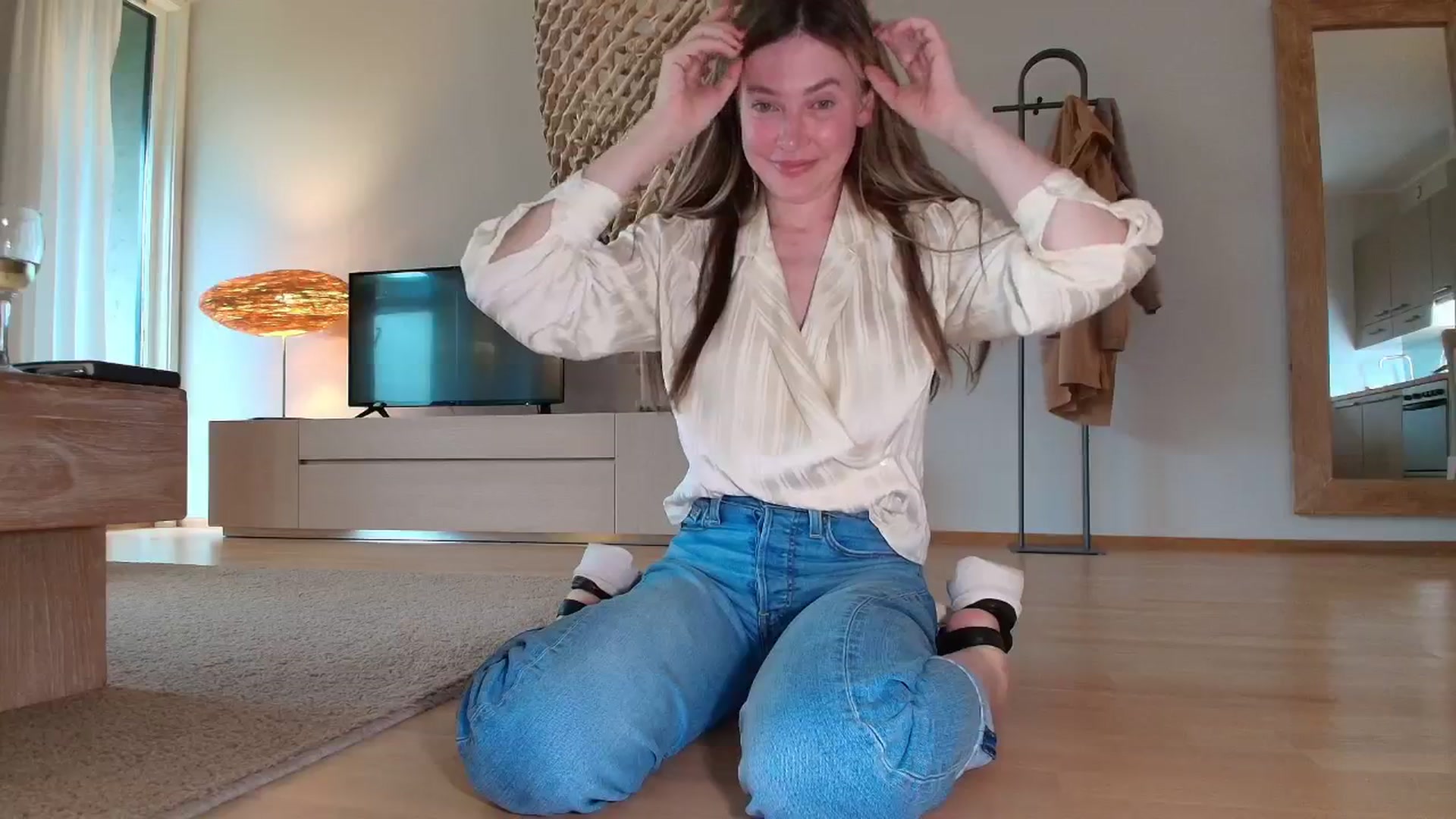 Gallery image thumbnail from Alexis's myfreecams stream on, 08/07/2025, 18:17 image 14 of 20