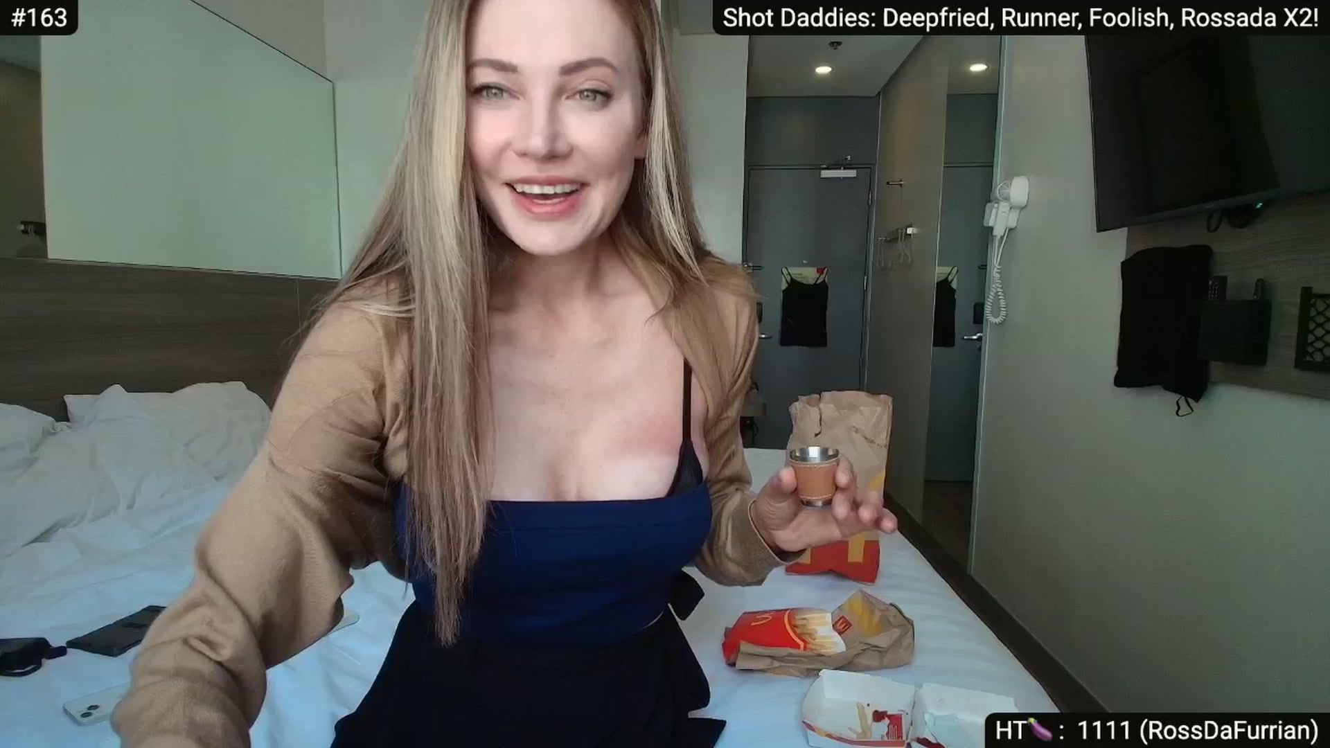 Gallery image thumbnail from Alexis's myfreecams stream on, 10/01/2025, 07:20 image 5 of 20