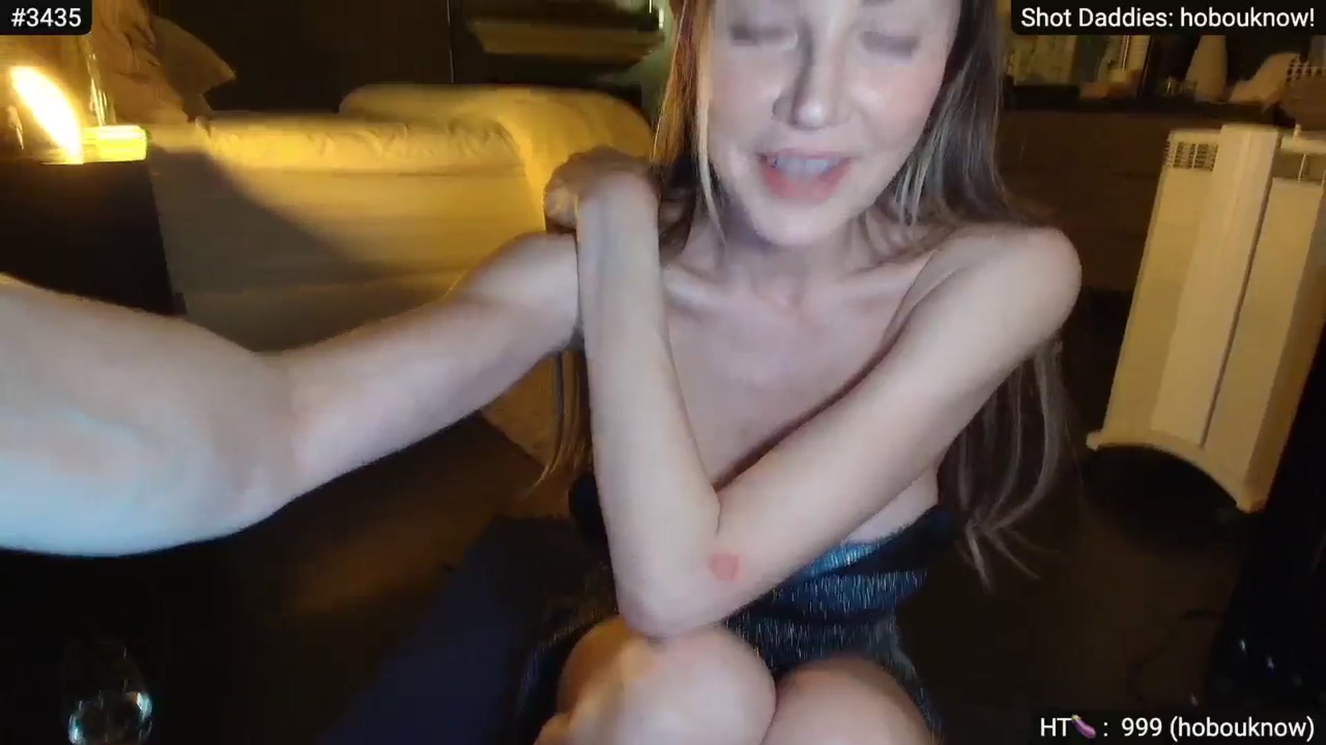 Gallery image thumbnail from Alexis's myfreecams stream on, 12/13/2025, 06:23 image 9 of 20
