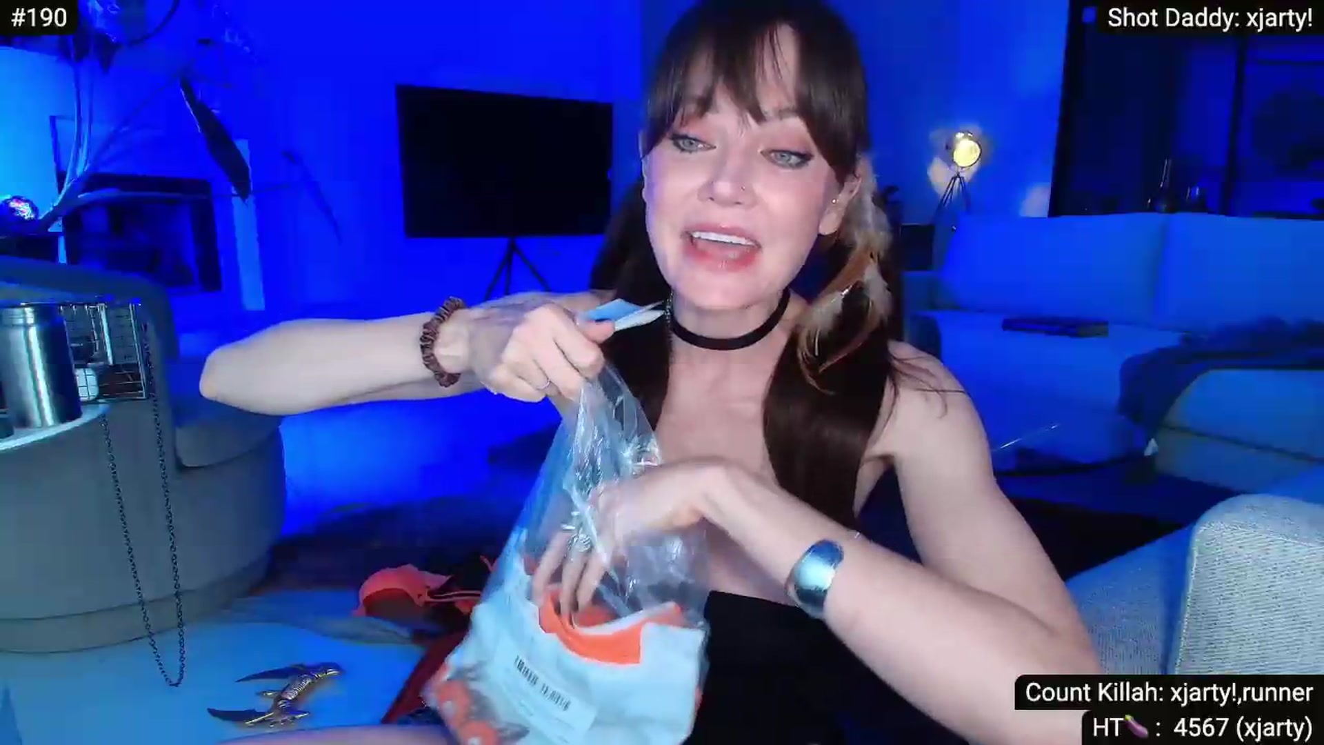 Gallery image thumbnail from Alexis's myfreecams stream on, 04/19/2026, 09:23 image 9 of 20