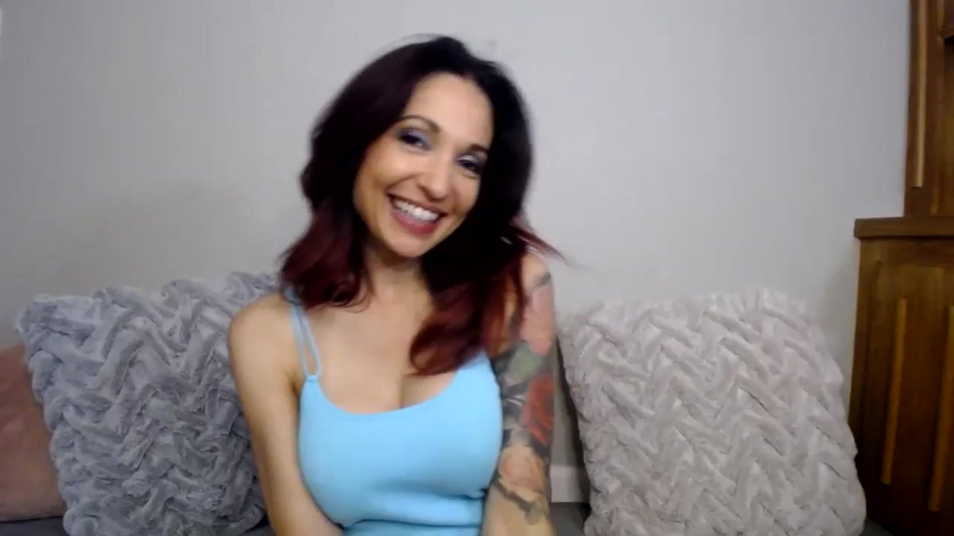 Gallery image thumbnail from AlexisAllen's myfreecams stream on, 05/27/2024, 06:40 image 15 of 20