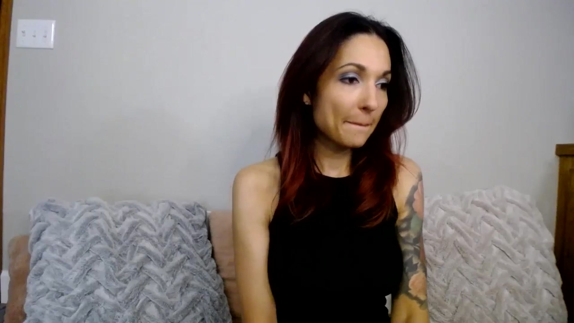 Gallery image thumbnail from AlexisAllen's myfreecams stream on, 05/28/2024, 06:55 image 19 of 20