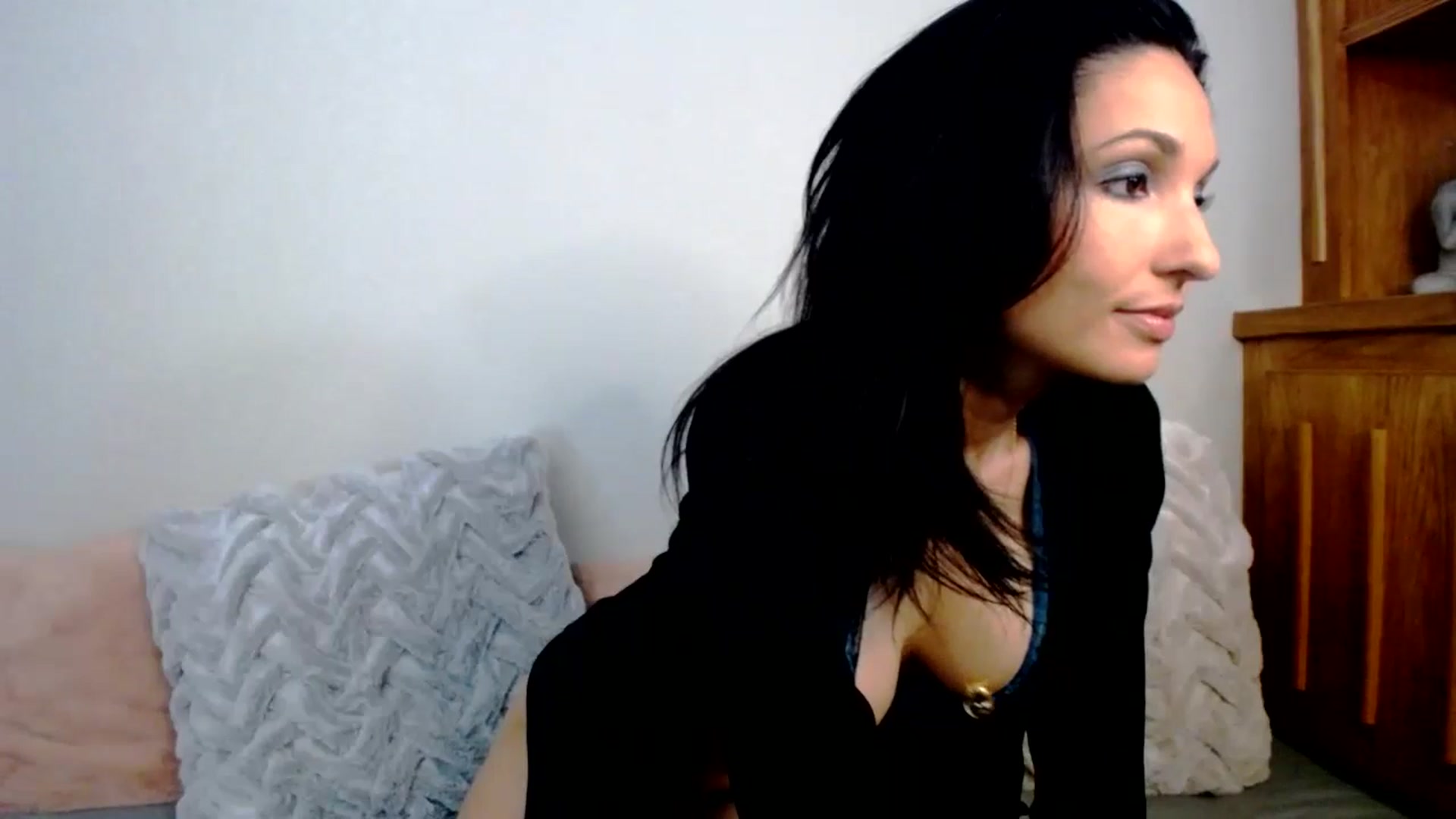 Gallery image thumbnail from AlexisAllen's myfreecams stream on, 06/17/2024, 04:30 image 3 of 20