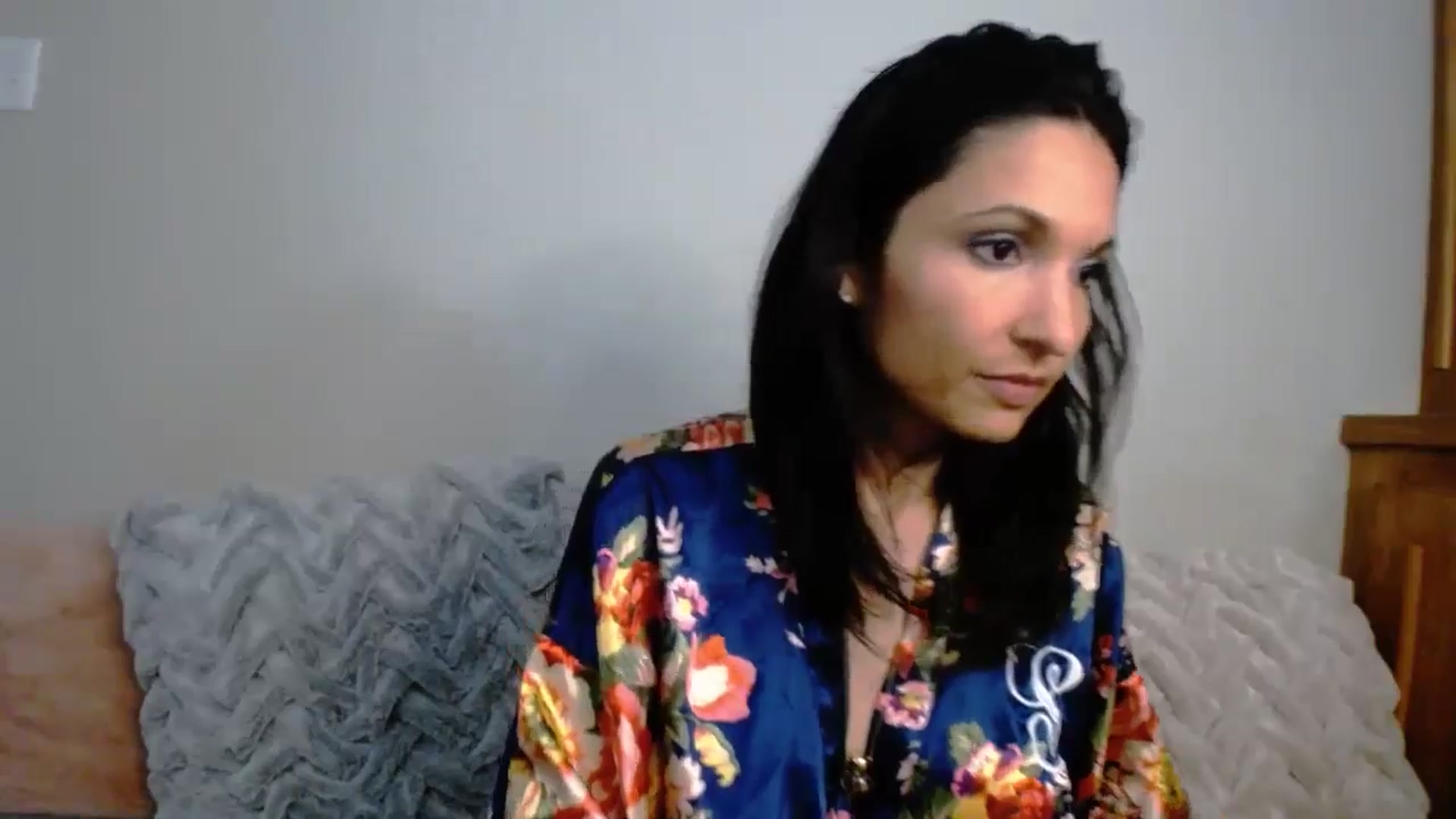 Gallery image thumbnail from AlexisAllen's myfreecams stream on, 06/17/2024, 07:03 image 16 of 20