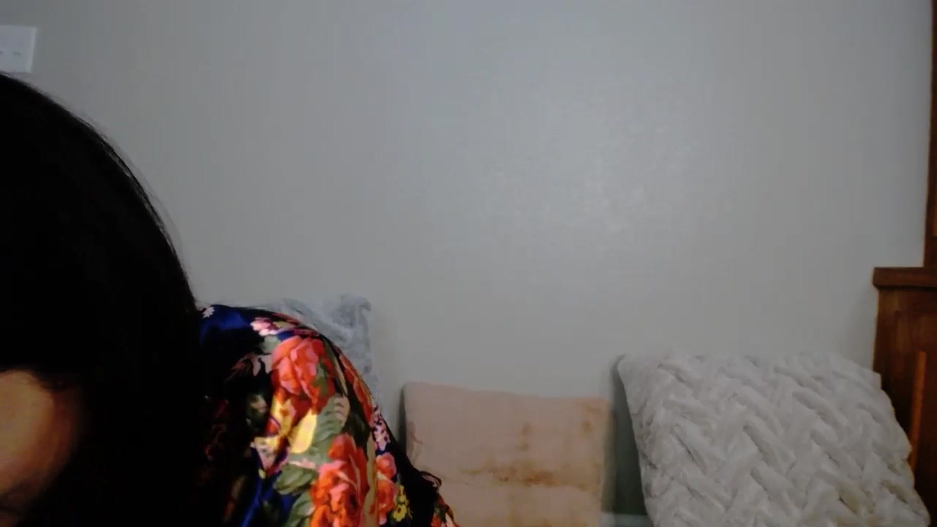 Gallery image thumbnail from AlexisAllen's myfreecams stream on, 06/17/2024, 07:03 image 15 of 20
