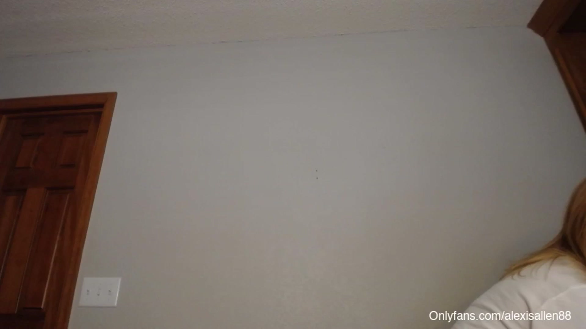 Gallery image thumbnail from AlexisAllen's myfreecams stream on, 06/18/2025, 22:11 image 2 of 20