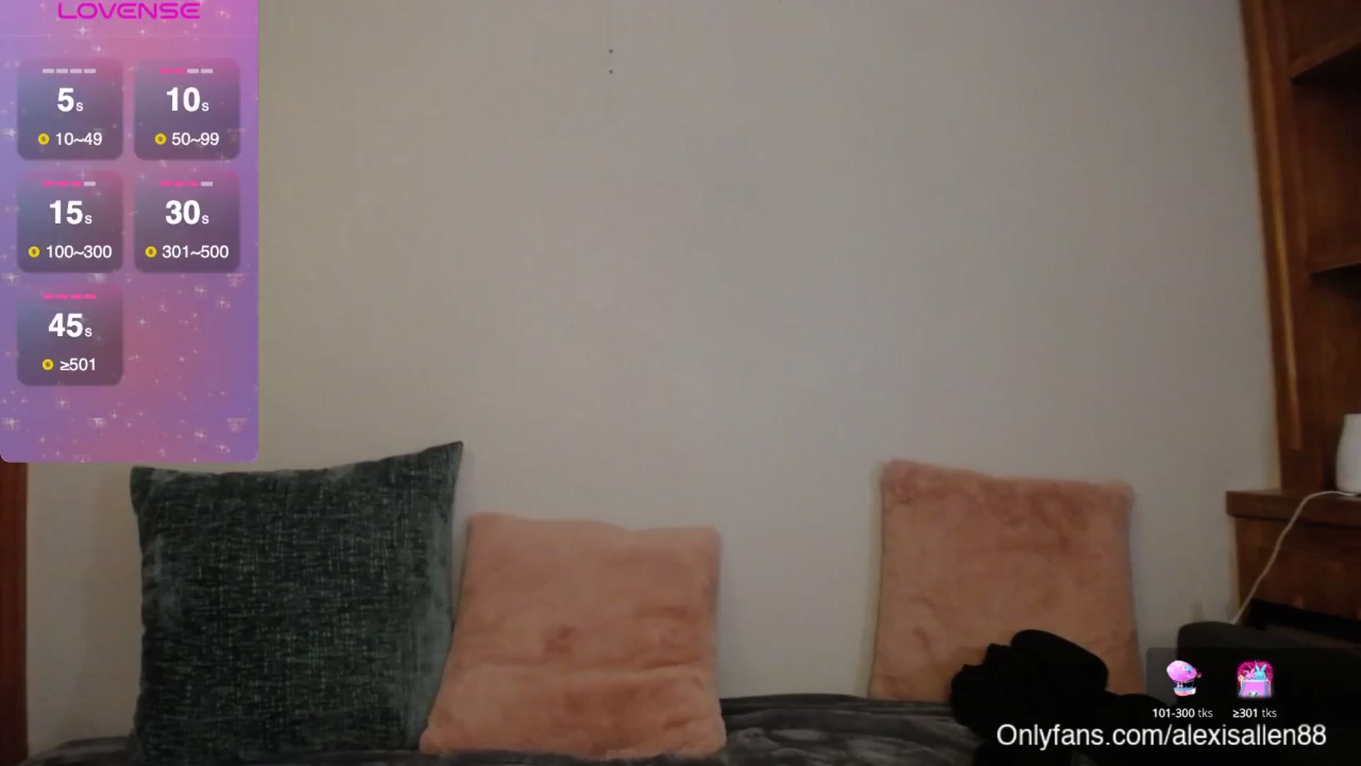 Gallery image thumbnail from AlexisAllen's myfreecams stream on, 06/19/2025, 05:59 image 17 of 20