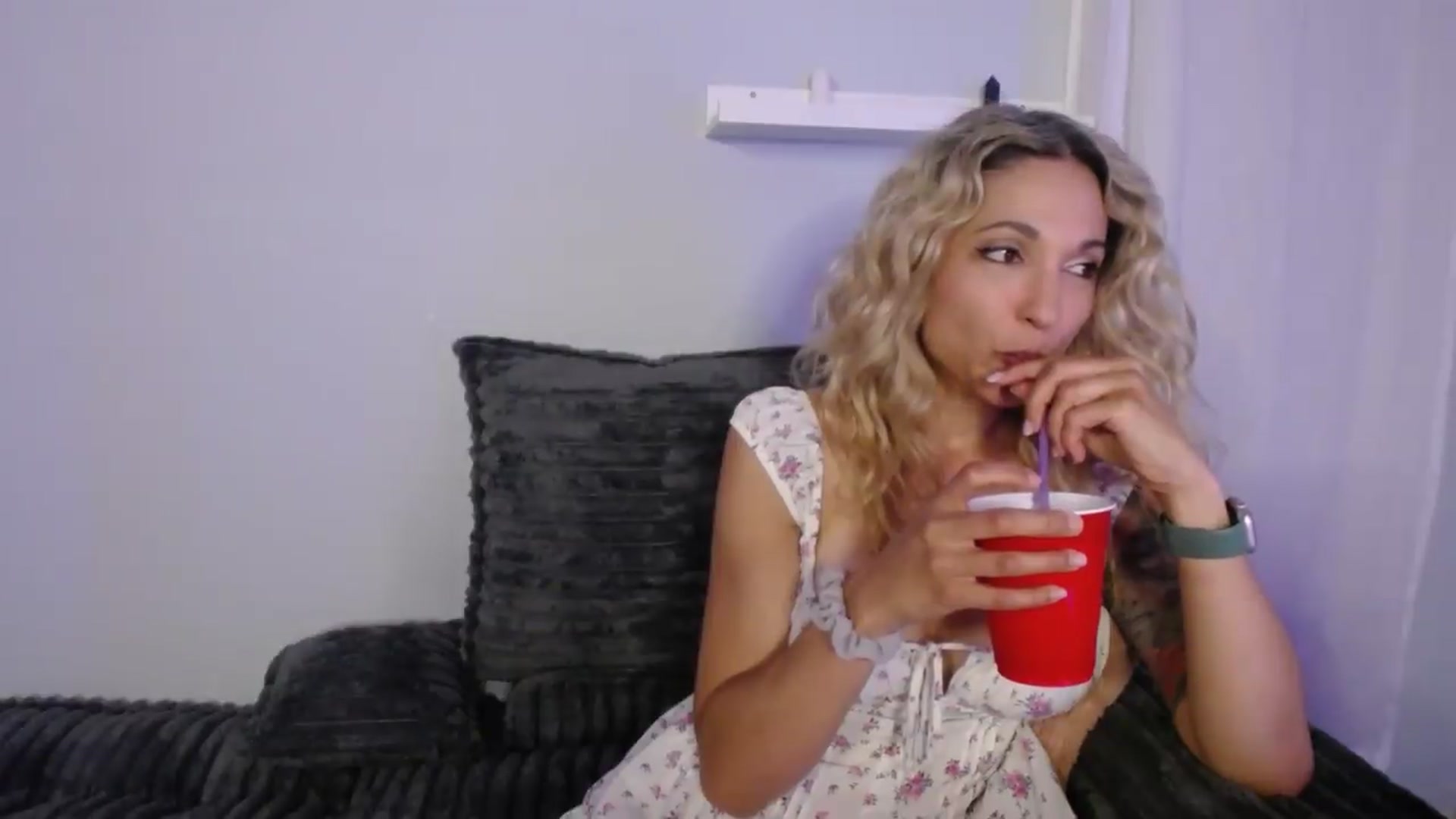 Gallery image thumbnail from AlexisAllen's myfreecams stream on, 07/15/2026, 07:58 image 20 of 20