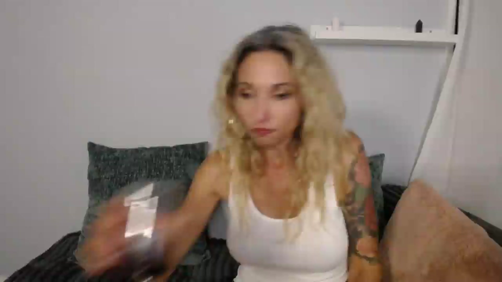 Gallery image thumbnail from AlexisAllen's myfreecams stream on, 08/13/2026, 05:39 image 1 of 20