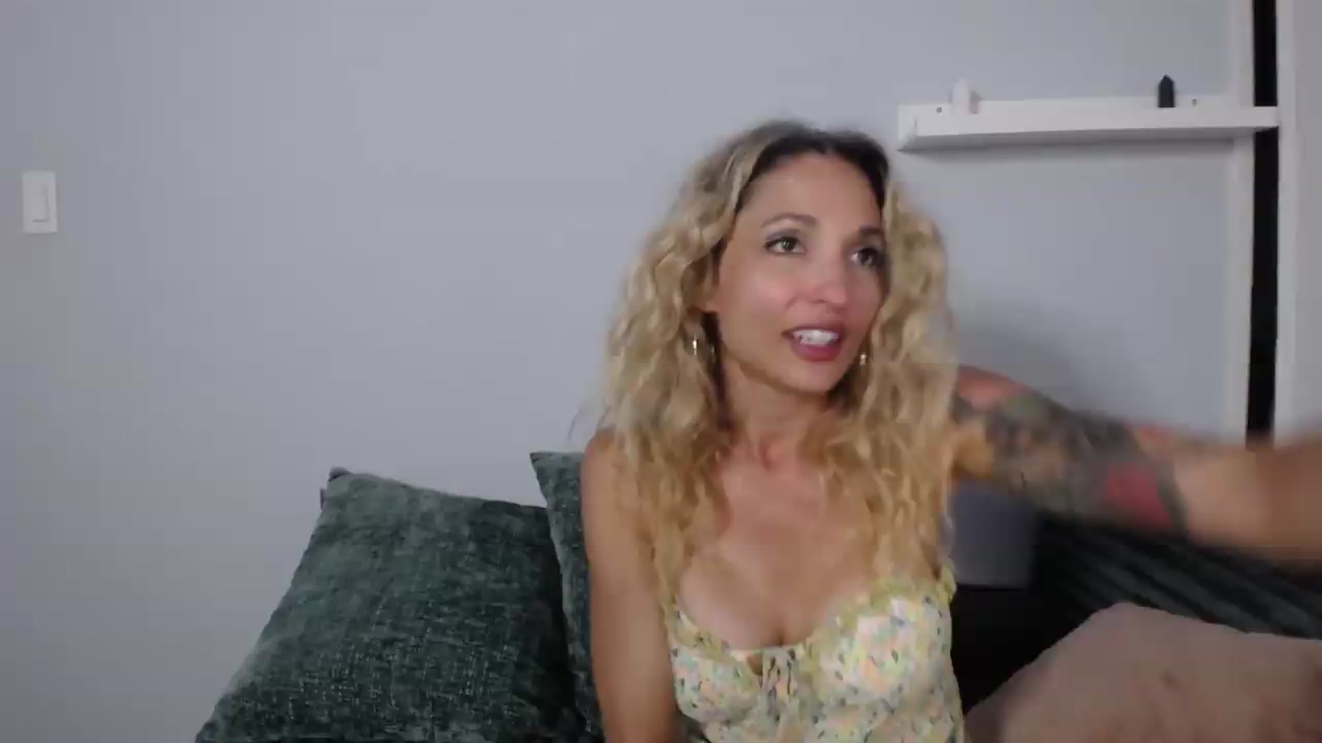 Gallery image thumbnail from AlexisAllen's myfreecams stream on, 08/14/2026, 09:02 image 3 of 20