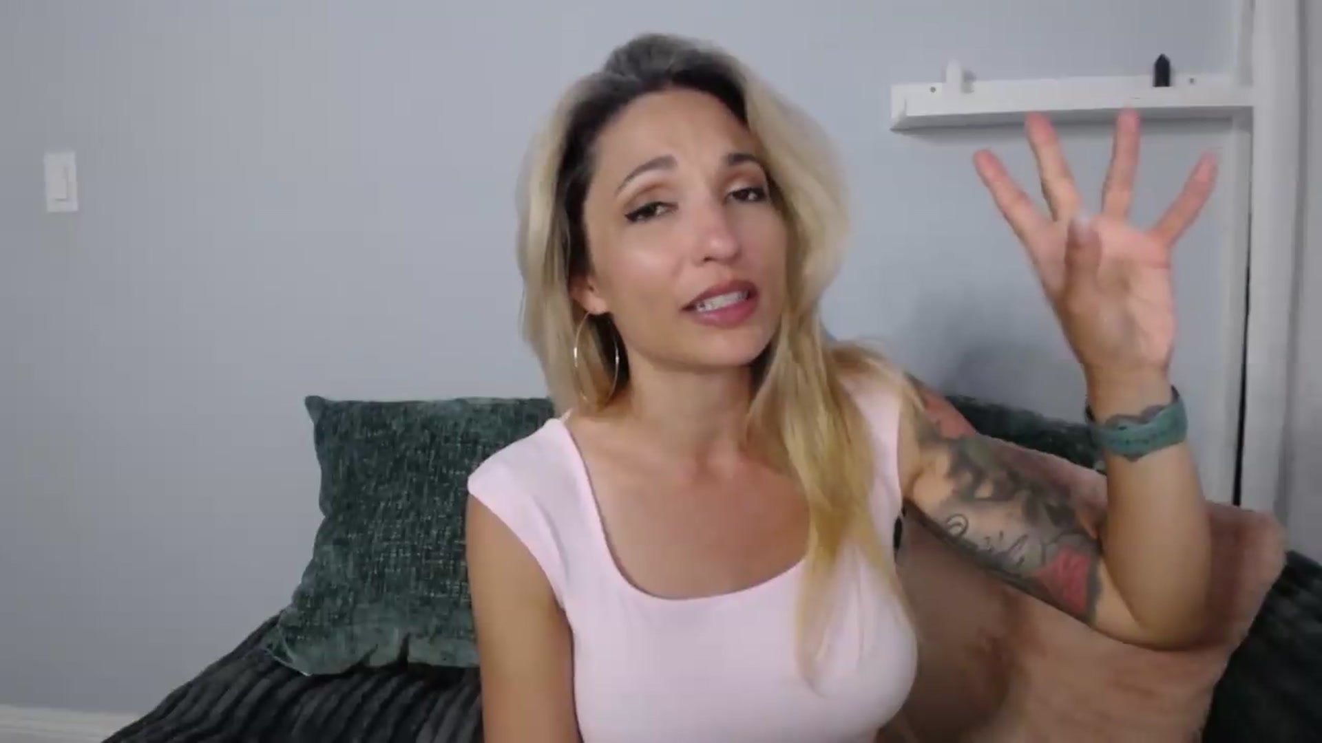 Gallery image thumbnail from AlexisAllen's myfreecams stream on, 08/16/2026, 08:09 image 20 of 20
