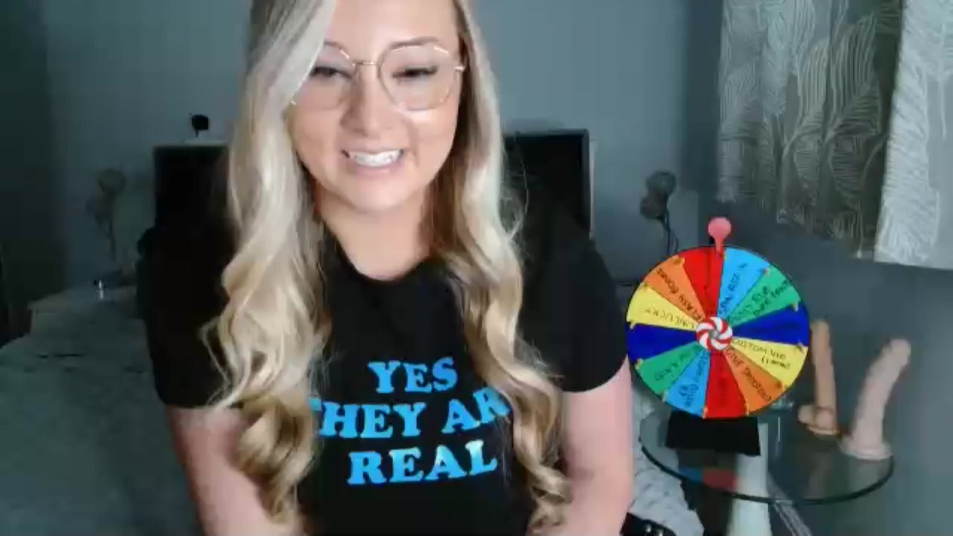 Gallery image thumbnail from AlexisBrookeX's myfreecams stream on, 11/25/2024, 15:34 image 20 of 20