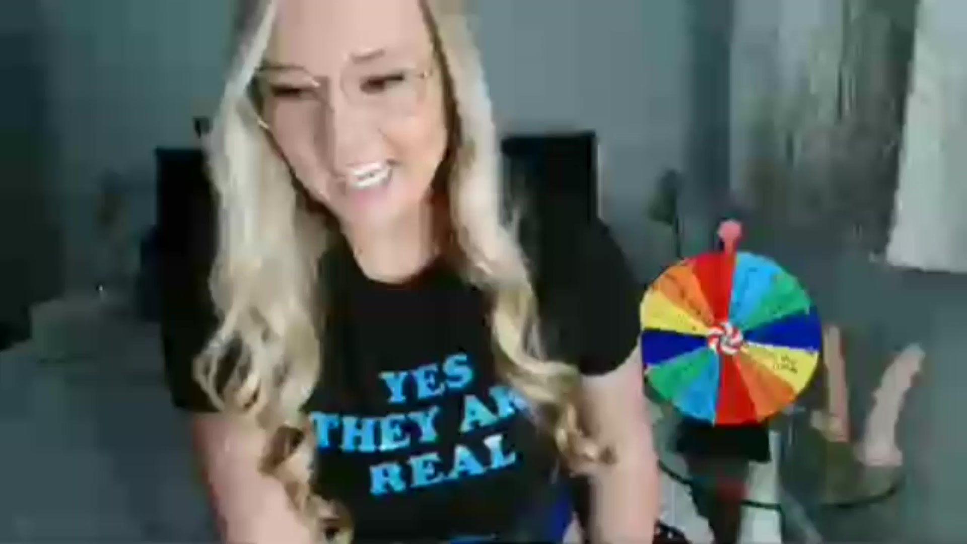 Gallery image thumbnail from AlexisBrookeX's myfreecams stream on, 11/25/2024, 15:34 image 14 of 20