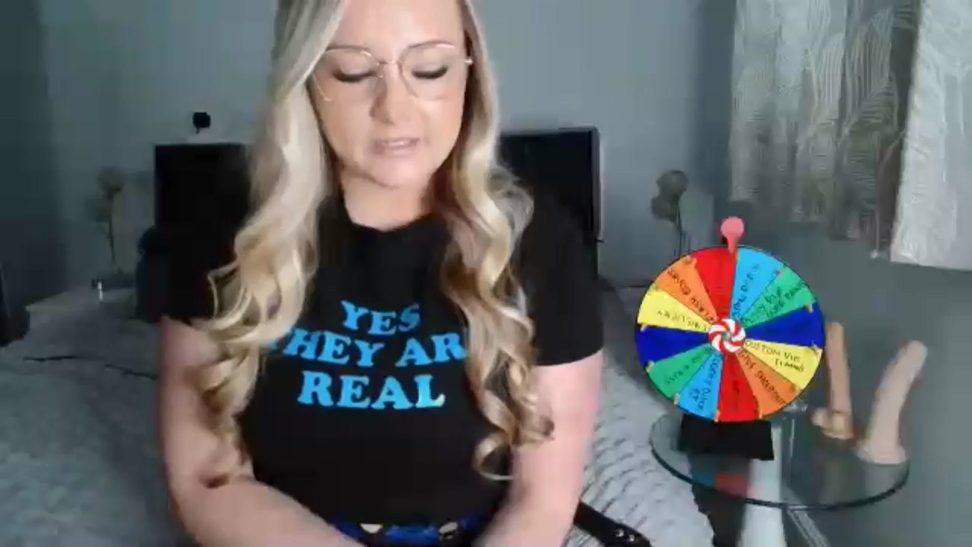 Gallery image thumbnail from AlexisBrookeX's myfreecams stream on, 11/25/2024, 15:34 image 8 of 20