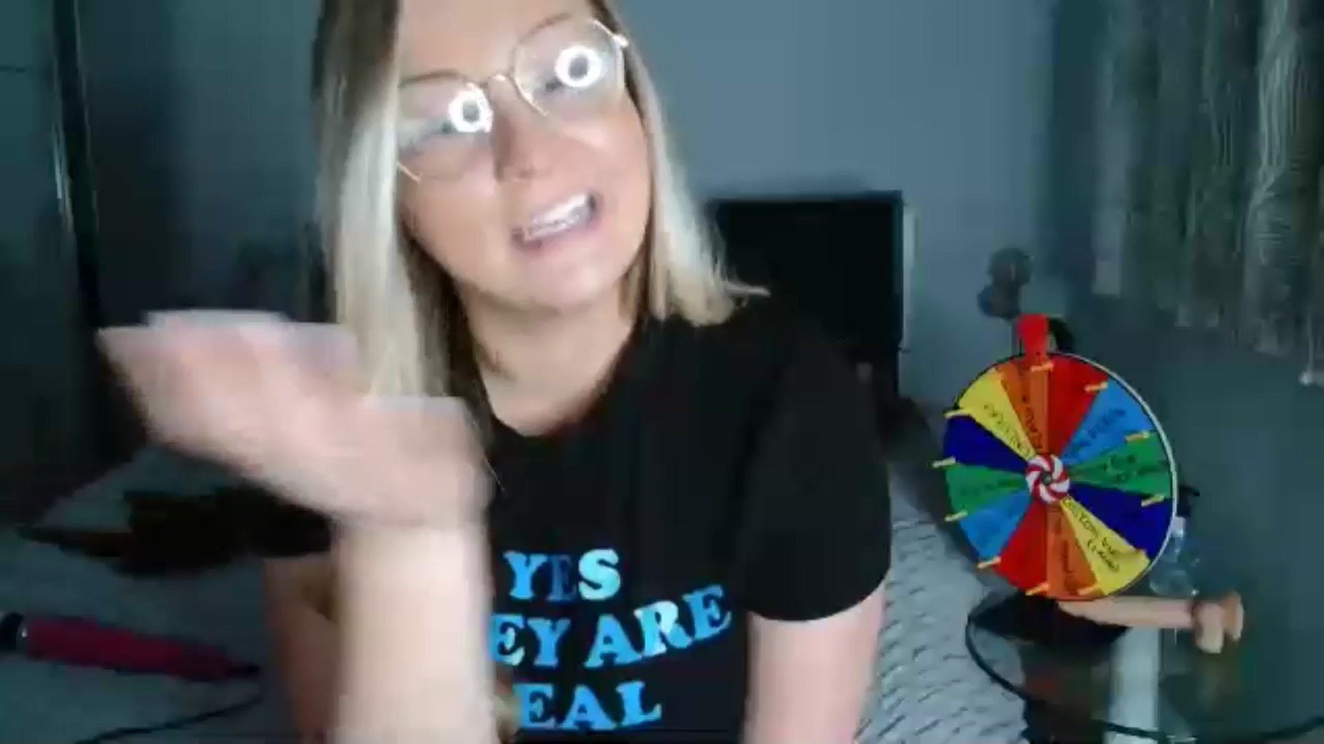 Gallery image thumbnail from AlexisBrookeX's myfreecams stream on, 11/25/2024, 17:30 image 1 of 20
