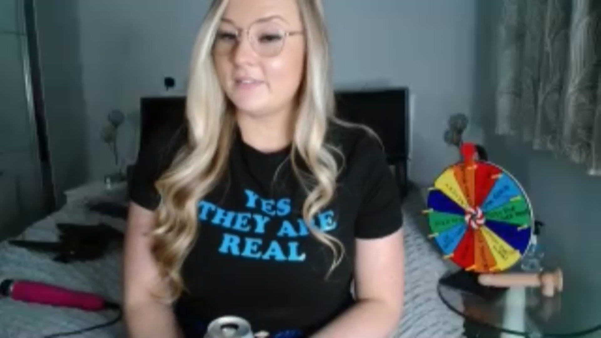 Gallery image thumbnail from AlexisBrookeX's myfreecams stream on, 11/25/2024, 17:30 image 6 of 20
