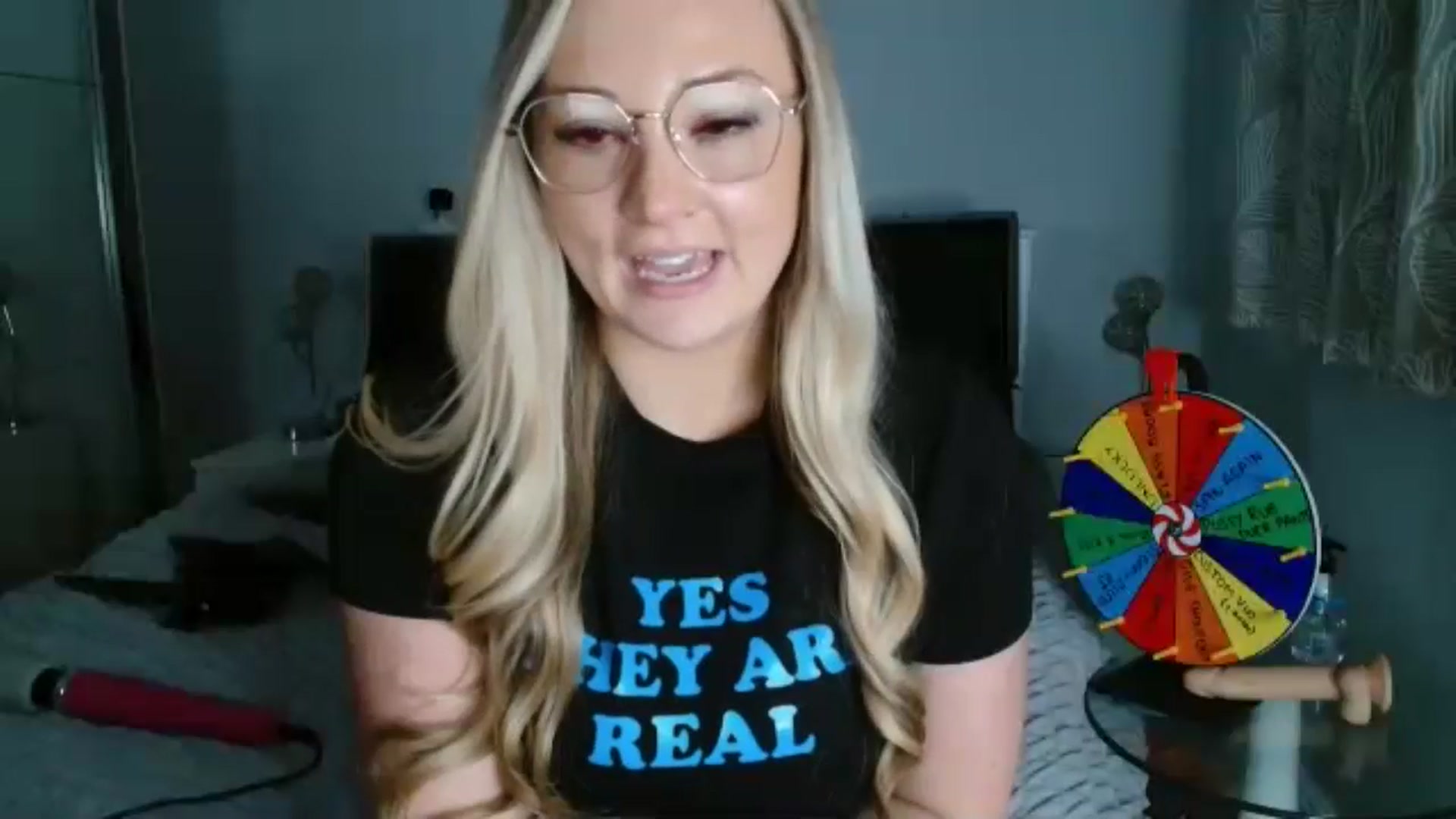 Gallery image thumbnail from AlexisBrookeX's myfreecams stream on, 11/25/2024, 17:30 image 14 of 20