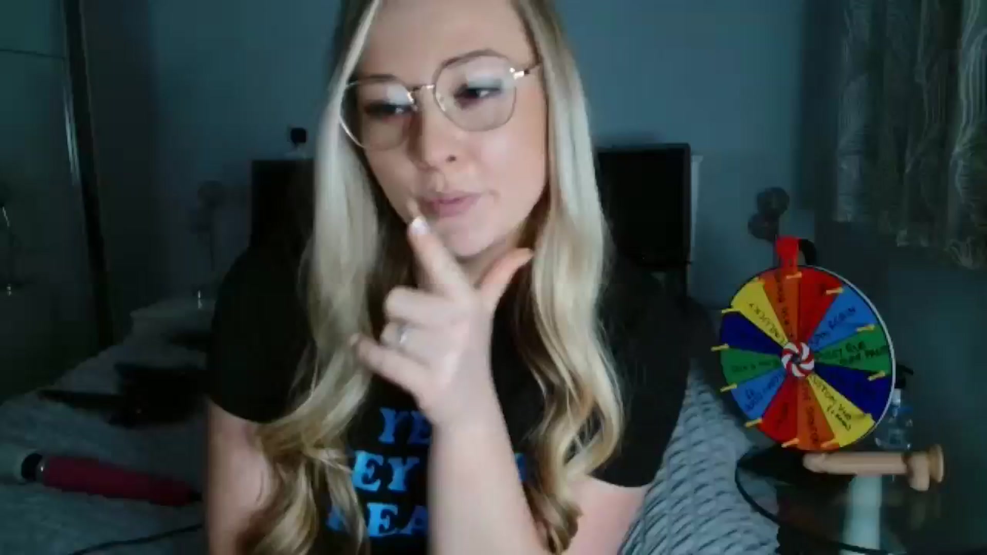Gallery image thumbnail from AlexisBrookeX's myfreecams stream on, 11/25/2024, 17:30 image 12 of 20