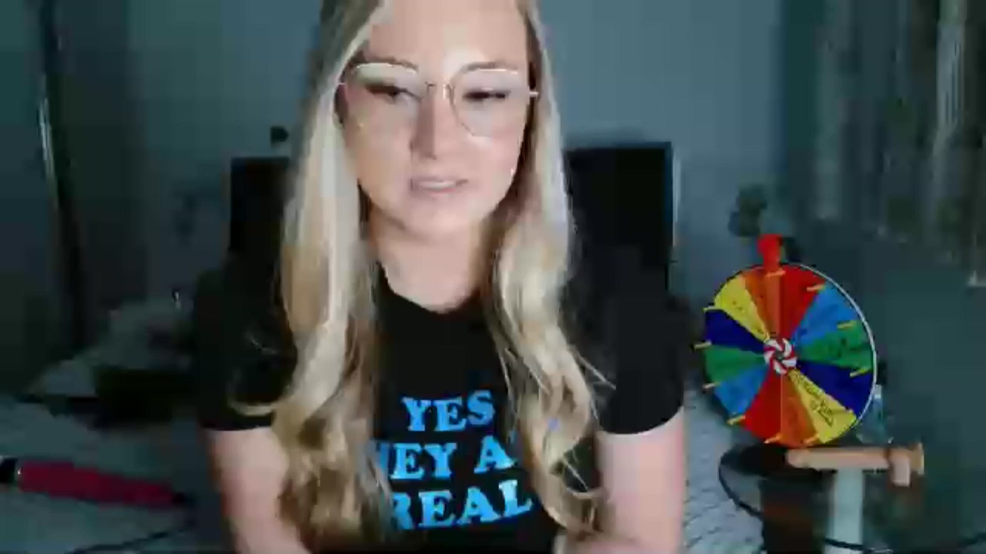 Gallery image thumbnail from AlexisBrookeX's myfreecams stream on, 11/25/2024, 17:30 image 9 of 20