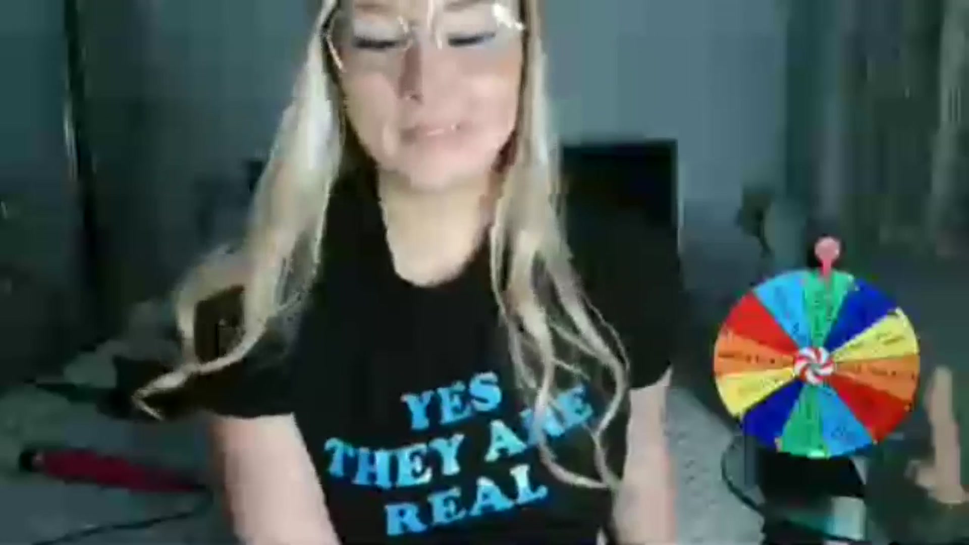 Gallery image thumbnail from AlexisBrookeX's myfreecams stream on, 11/25/2024, 17:30 image 18 of 20