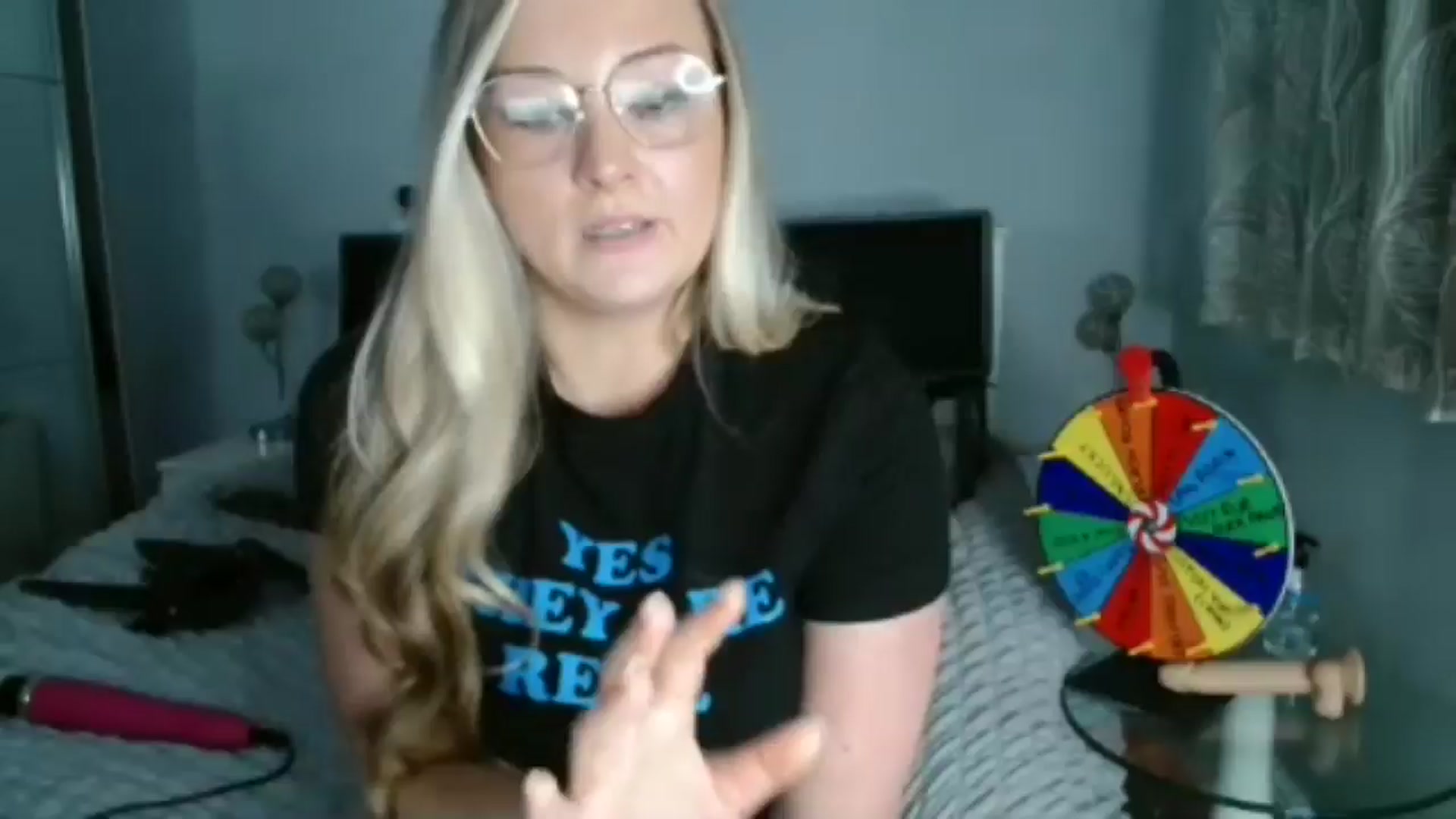Gallery image thumbnail from AlexisBrookeX's myfreecams stream on, 11/25/2024, 17:30 image 3 of 20