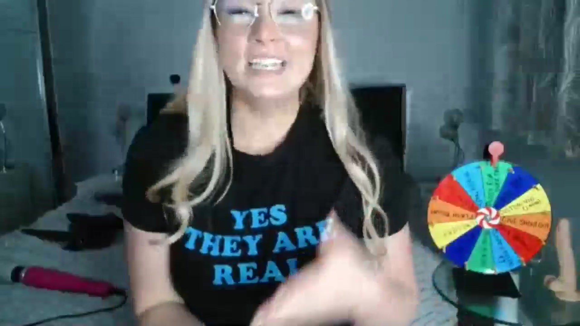 Gallery image thumbnail from AlexisBrookeX's myfreecams stream on, 11/25/2024, 17:30 image 19 of 20
