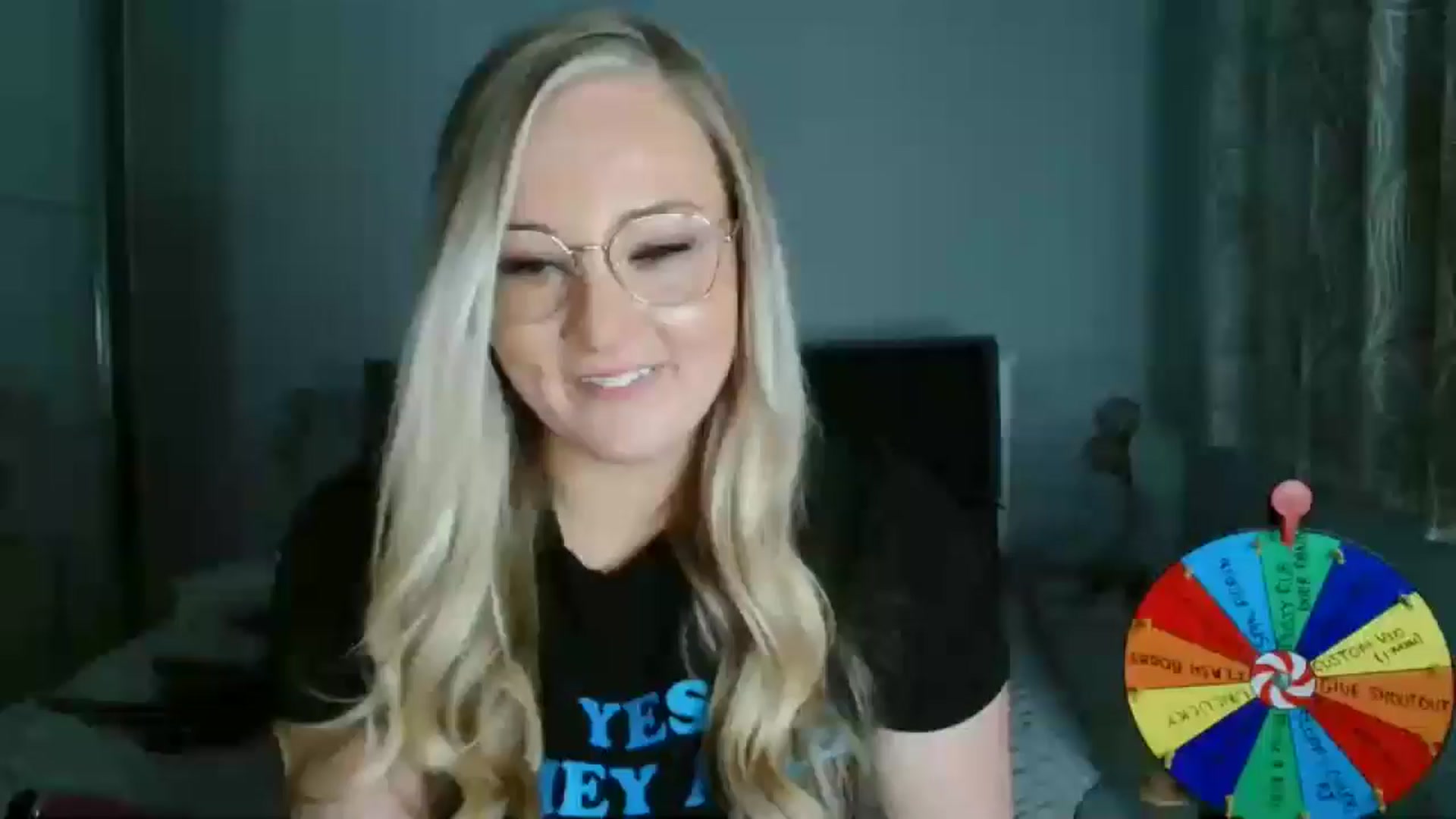 Gallery image thumbnail from AlexisBrookeX's myfreecams stream on, 11/25/2024, 17:56 image 5 of 20