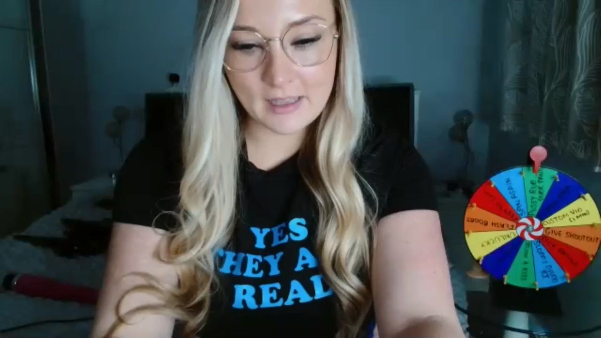 Gallery image thumbnail from AlexisBrookeX's myfreecams stream on, 11/25/2024, 17:56 image 9 of 20