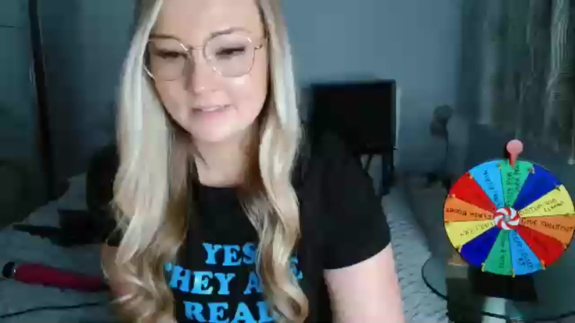 Gallery image thumbnail from AlexisBrookeX's myfreecams stream on, 11/25/2024, 17:56 image 13 of 20