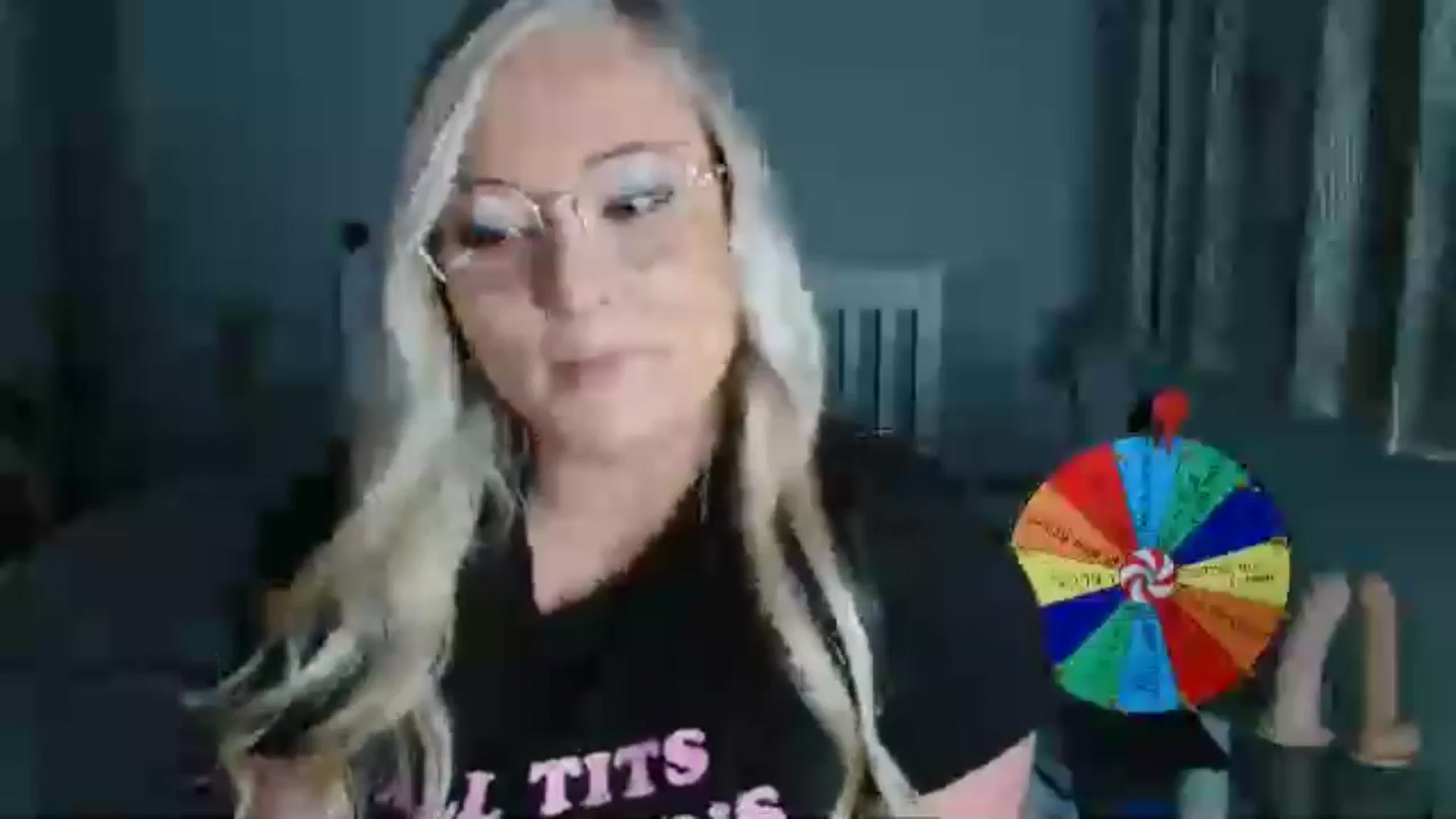Gallery image thumbnail from AlexisBrookeX's myfreecams stream on, 11/26/2024, 19:20 image 14 of 20