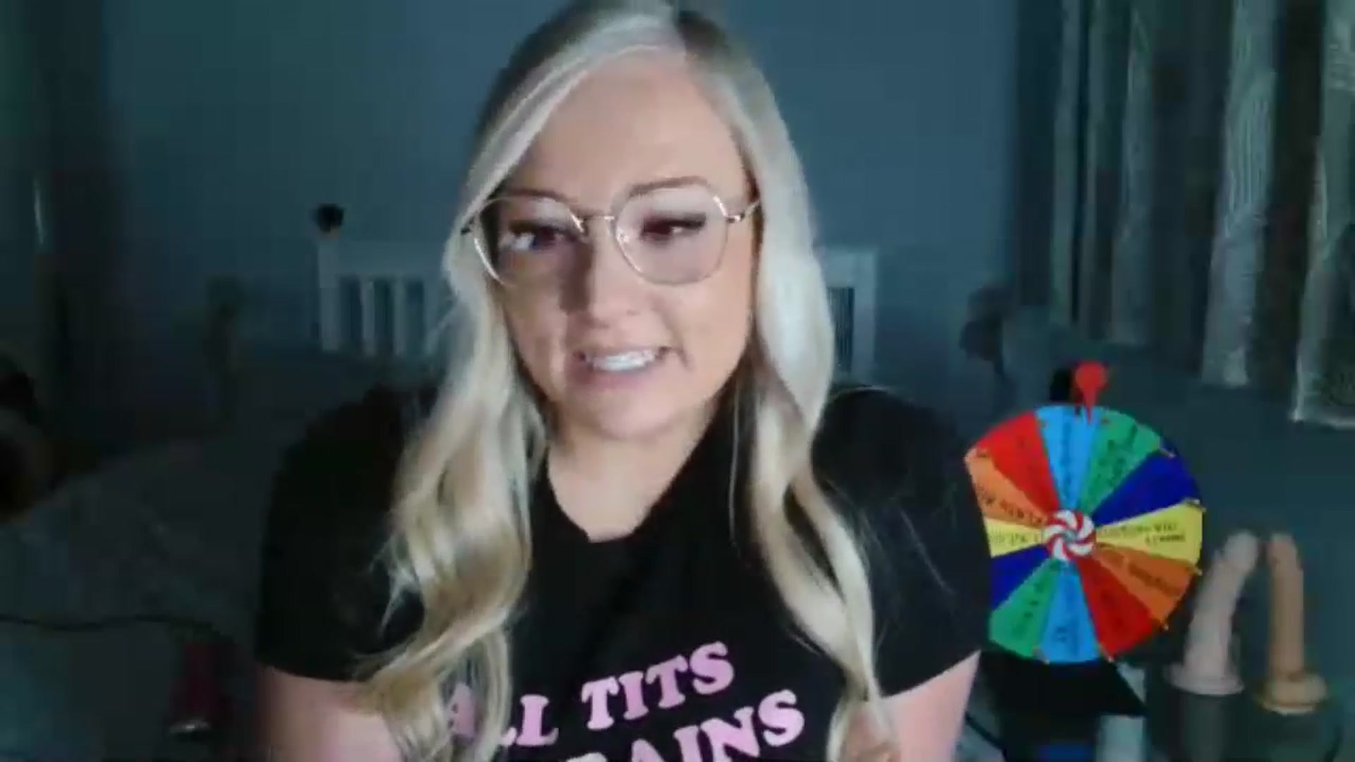 Gallery image thumbnail from AlexisBrookeX's myfreecams stream on, 11/26/2024, 19:20 image 15 of 20