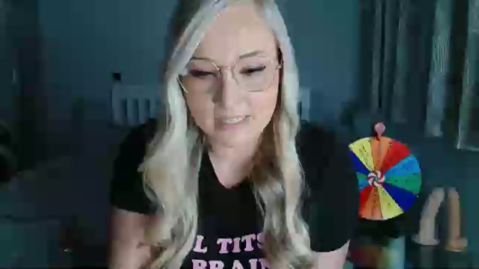Gallery image thumbnail from AlexisBrookeX's myfreecams stream on, 11/26/2024, 19:20 image 3 of 20