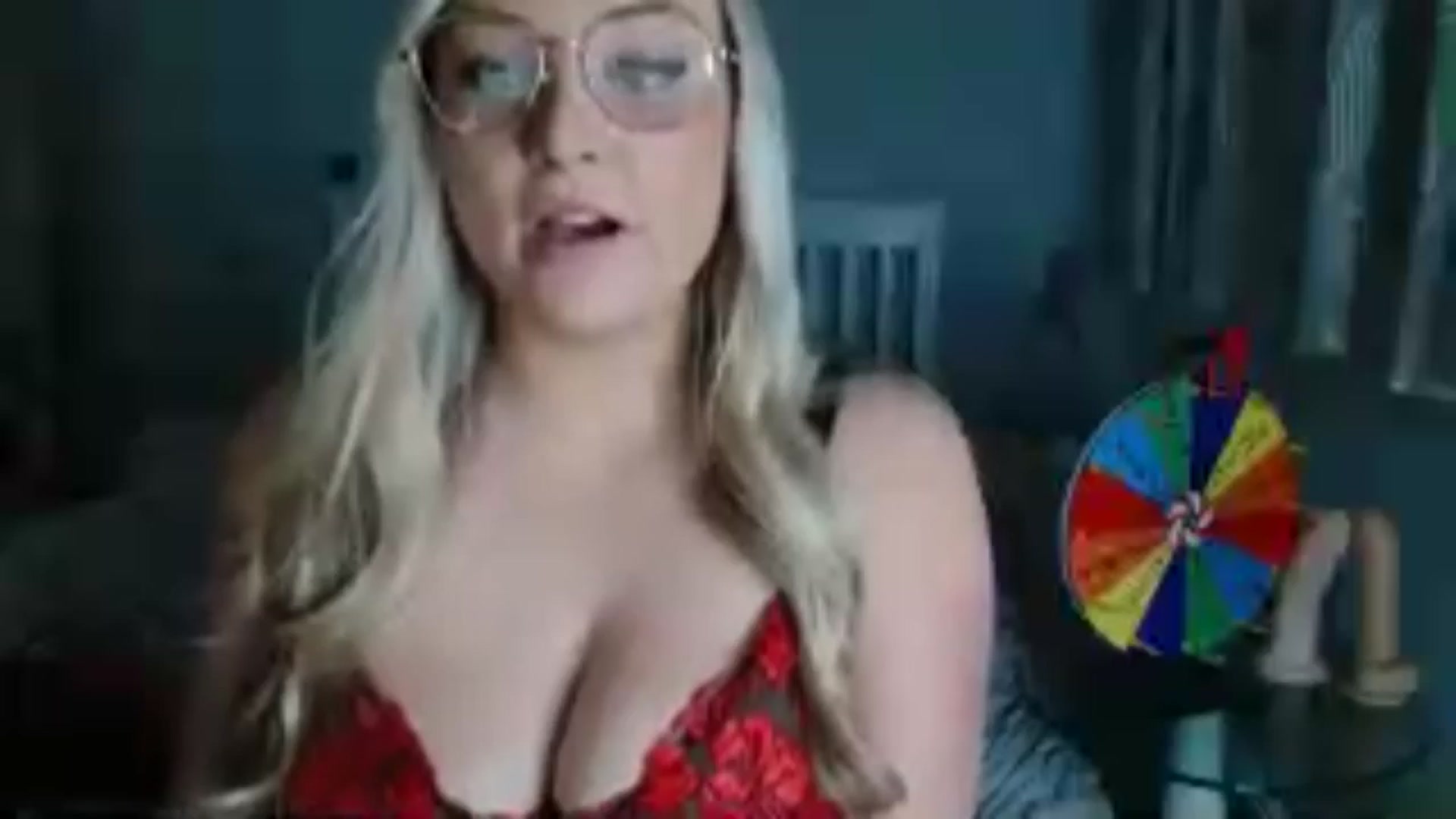 Gallery image thumbnail from AlexisBrookeX's myfreecams stream on, 11/26/2024, 20:08 image 19 of 20