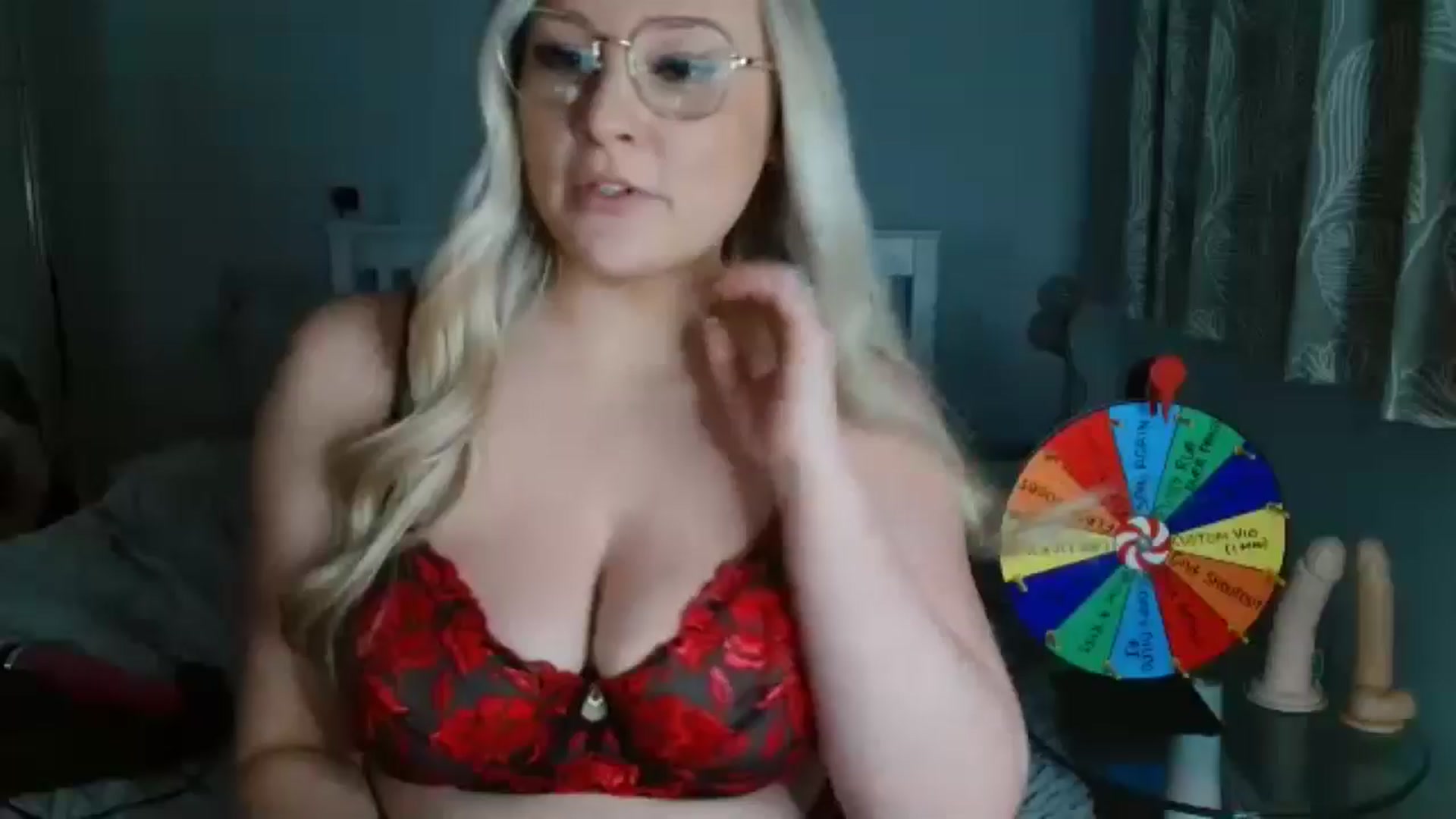 Gallery image thumbnail from AlexisBrookeX's myfreecams stream on, 11/26/2024, 20:08 image 2 of 20