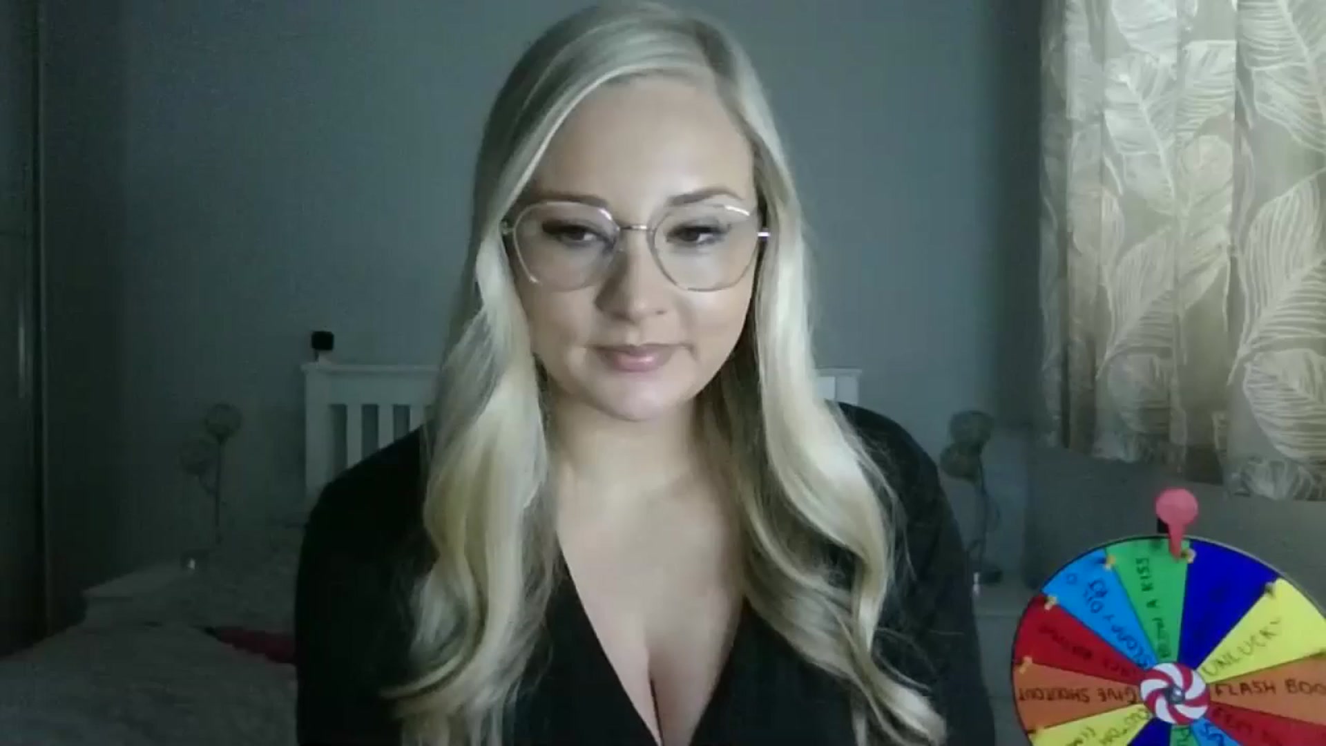 Gallery image thumbnail from AlexisBrookeX's myfreecams stream on, 11/27/2024, 11:29 image 2 of 20