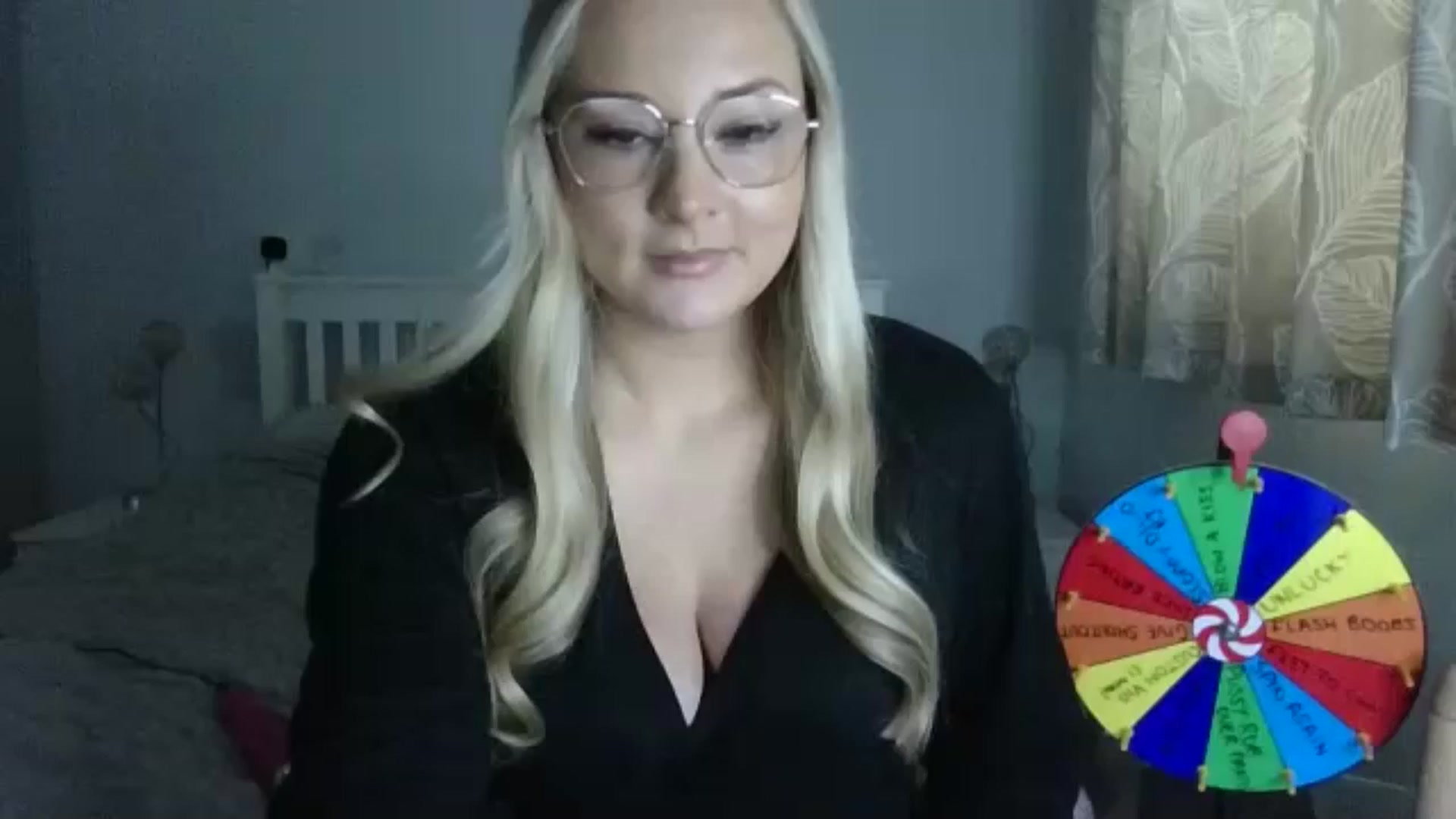 Gallery image thumbnail from AlexisBrookeX's myfreecams stream on, 11/27/2024, 11:29 image 19 of 20