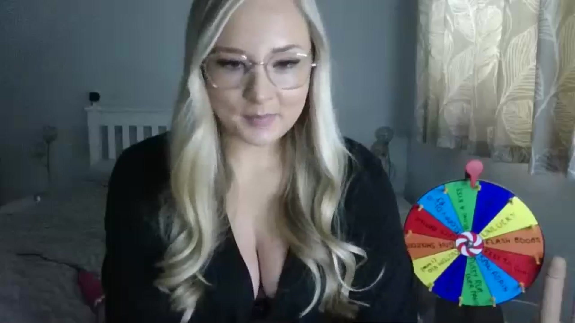 Gallery image thumbnail from AlexisBrookeX's myfreecams stream on, 11/27/2024, 11:29 image 4 of 20