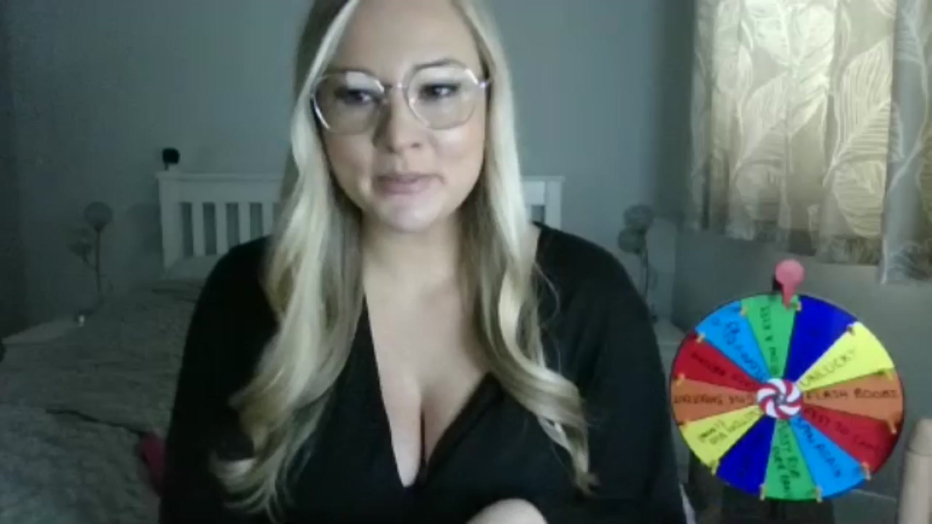 Gallery image thumbnail from AlexisBrookeX's myfreecams stream on, 11/27/2024, 11:29 image 16 of 20