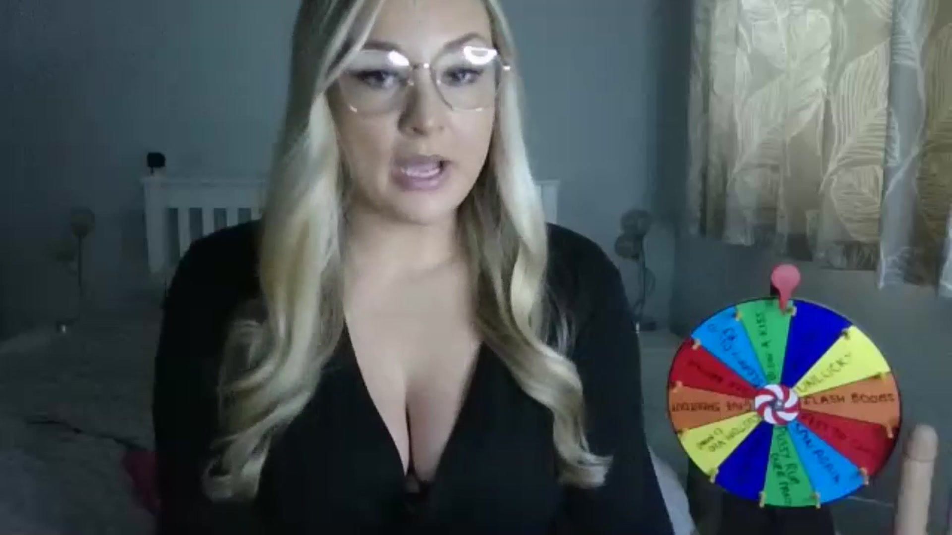 Gallery image thumbnail from AlexisBrookeX's myfreecams stream on, 11/27/2024, 11:29 image 7 of 20