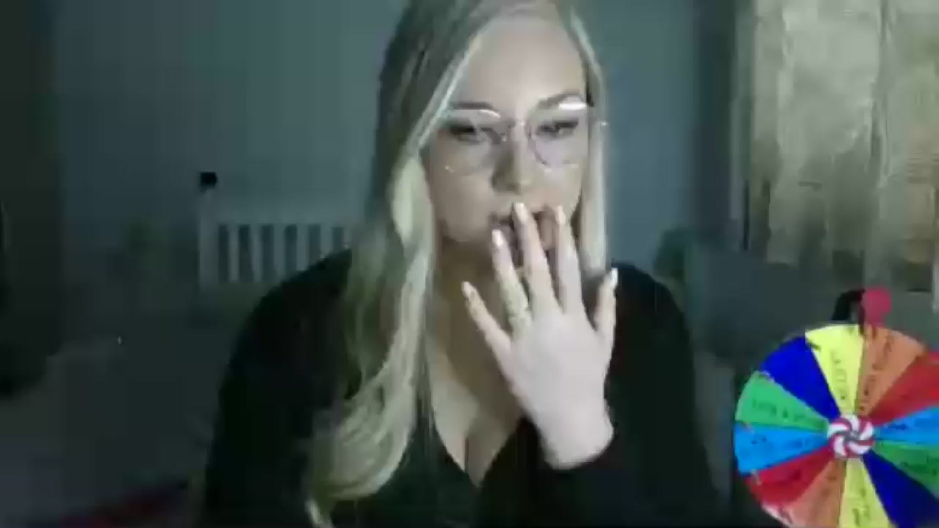 Gallery image thumbnail from AlexisBrookeX's myfreecams stream on, 11/27/2024, 12:17 image 10 of 20